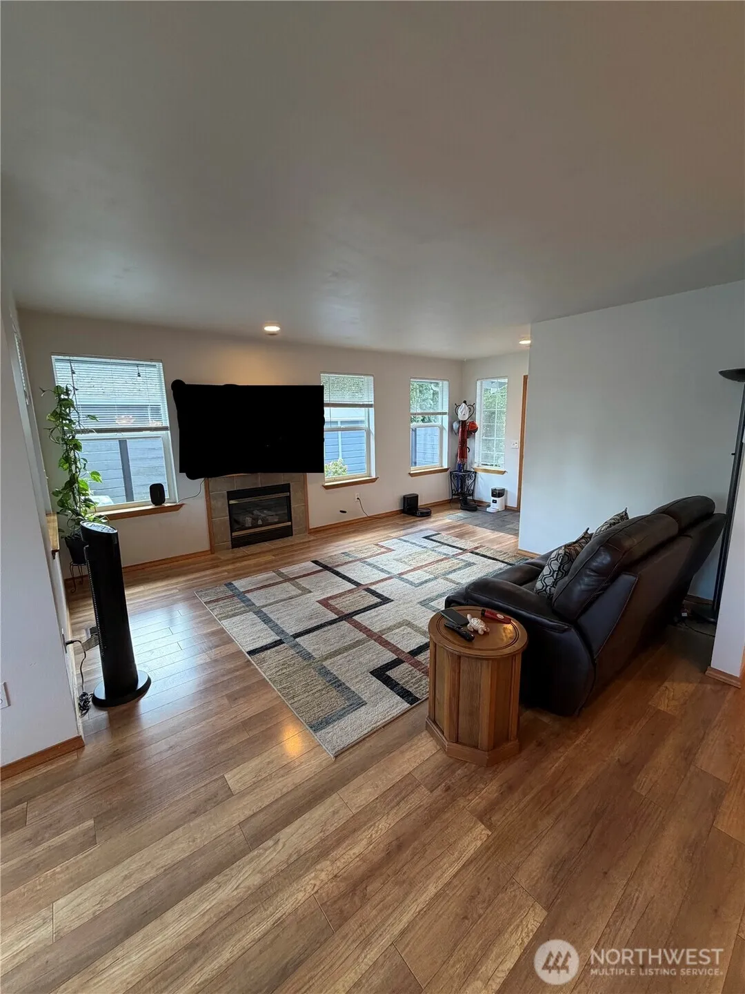 Property photo for 22615 W 44th Ave, Mountlake Terrace photo 4