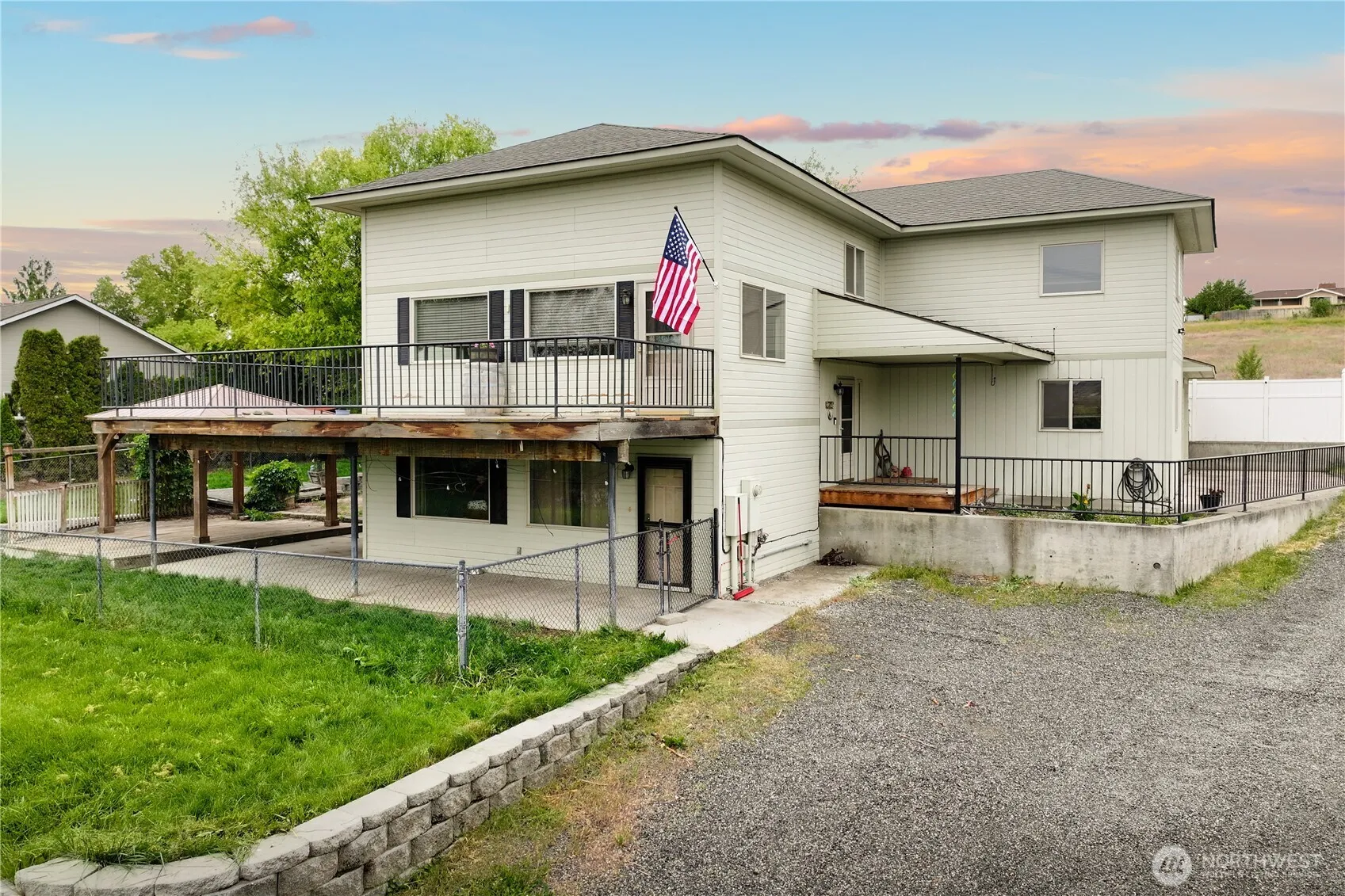 Property photo for 1605 S 80th Avenue, Yakima