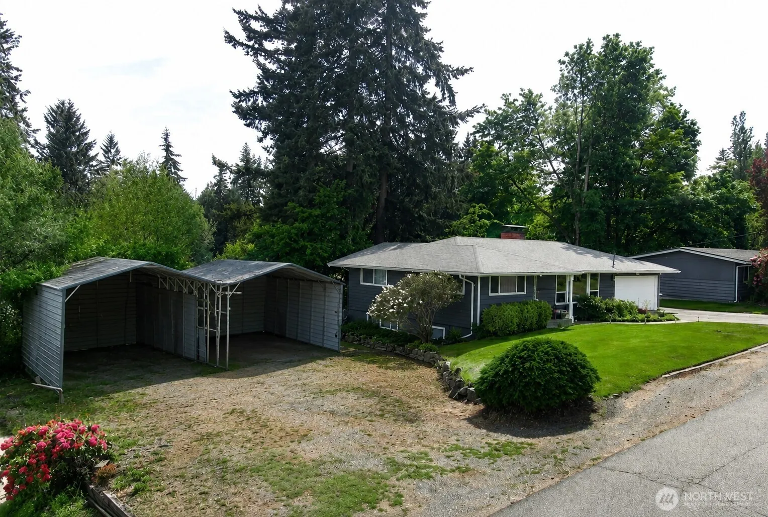 Property photo for 1812 74th Street Se, Everett photo 2