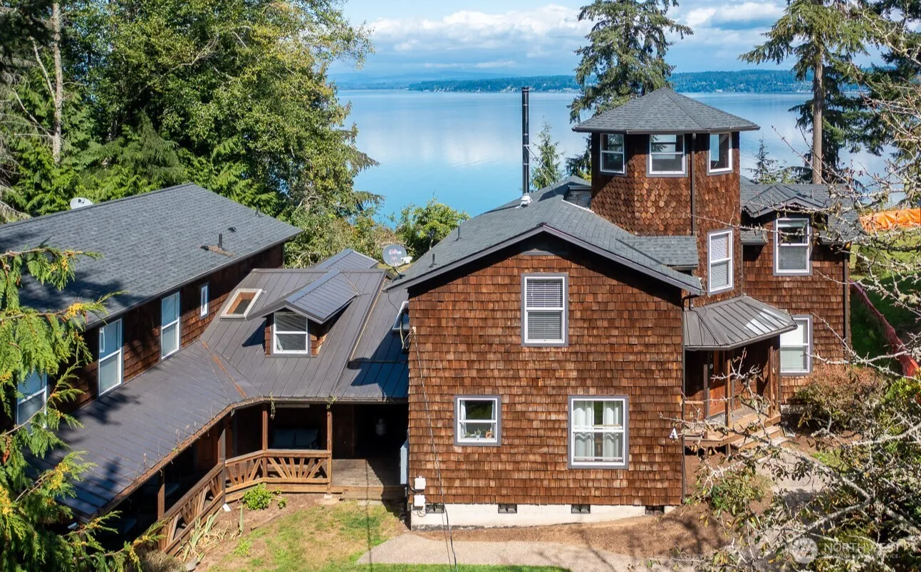Property photo for 2681 S East Camano Dr, Camano Island
