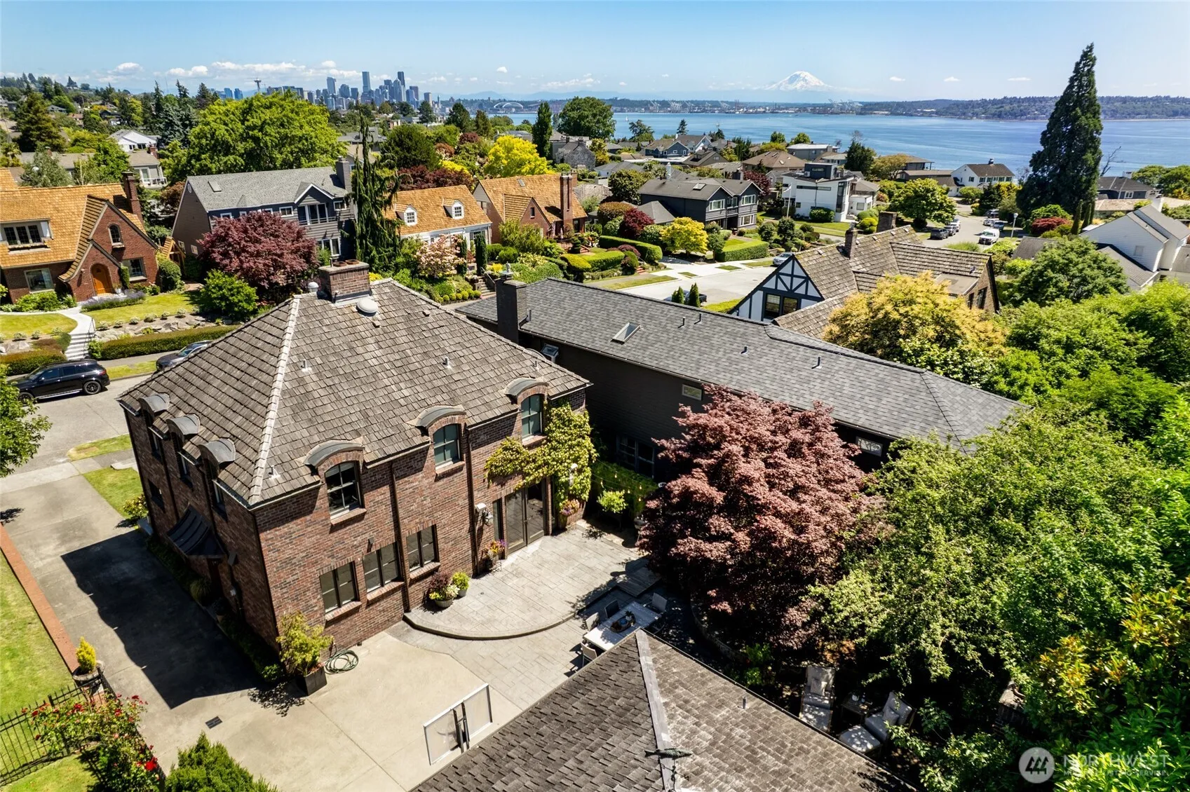 Property photo for 2017 36th Avenue W, Seattle photo 2