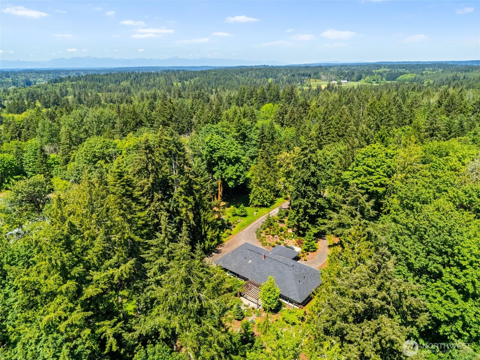 Property photo for 4539 Foxhall Drive Ne, Olympia photo 2