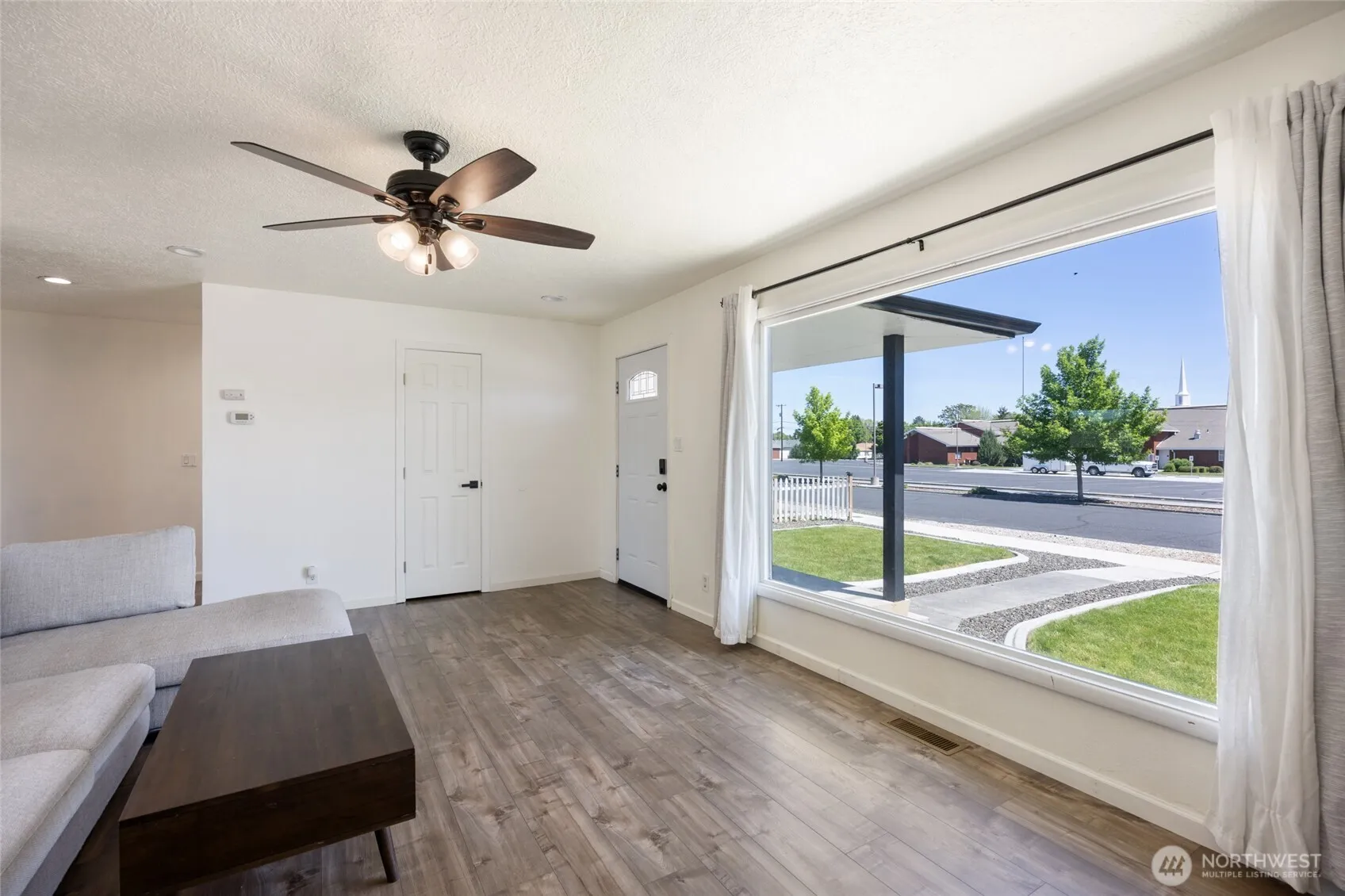 Property photo for 1046 W Gem Avenue, Moses Lake photo 5