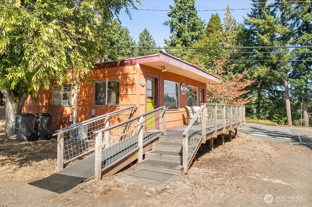 Property photo for 20379 Nw Cedar Lane, Poulsbo photo 4
