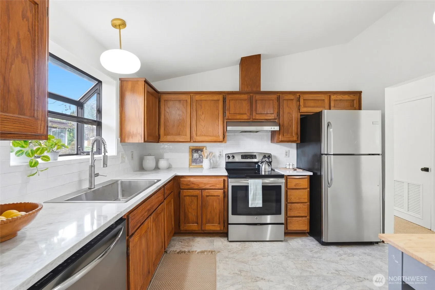 Property photo for 3519 Ne 95th Street, Seattle photo 5