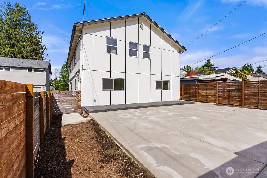 Property photo for 8327 44th Avenue S, Seattle photo 2