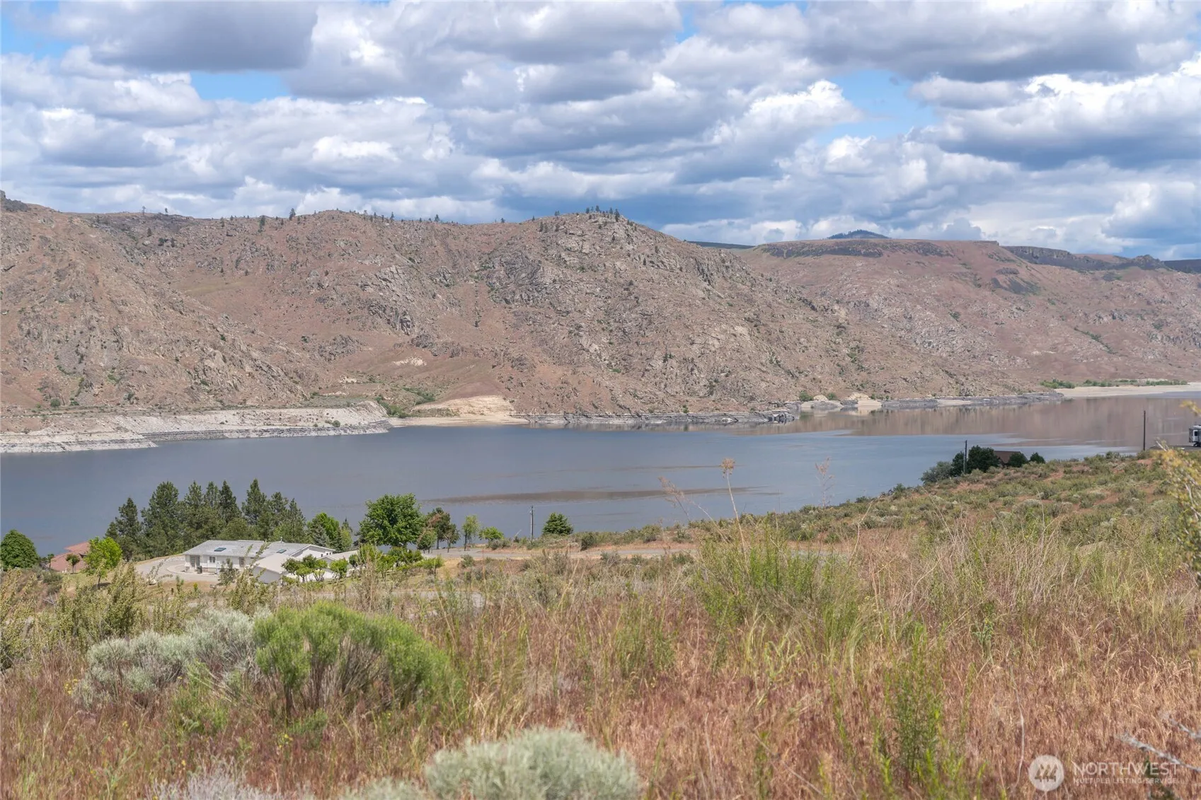 Property photo for 45850 Fdr Estates Drive N, Grand Coulee photo 2