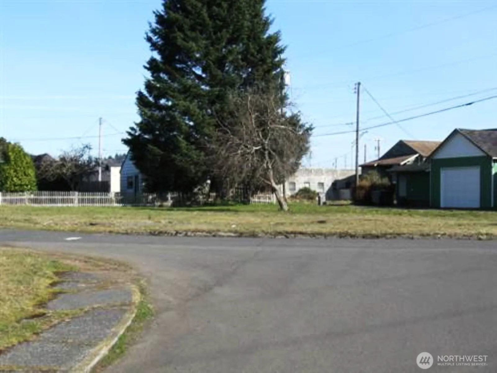 Property photo for 418 N Division Street, Aberdeen