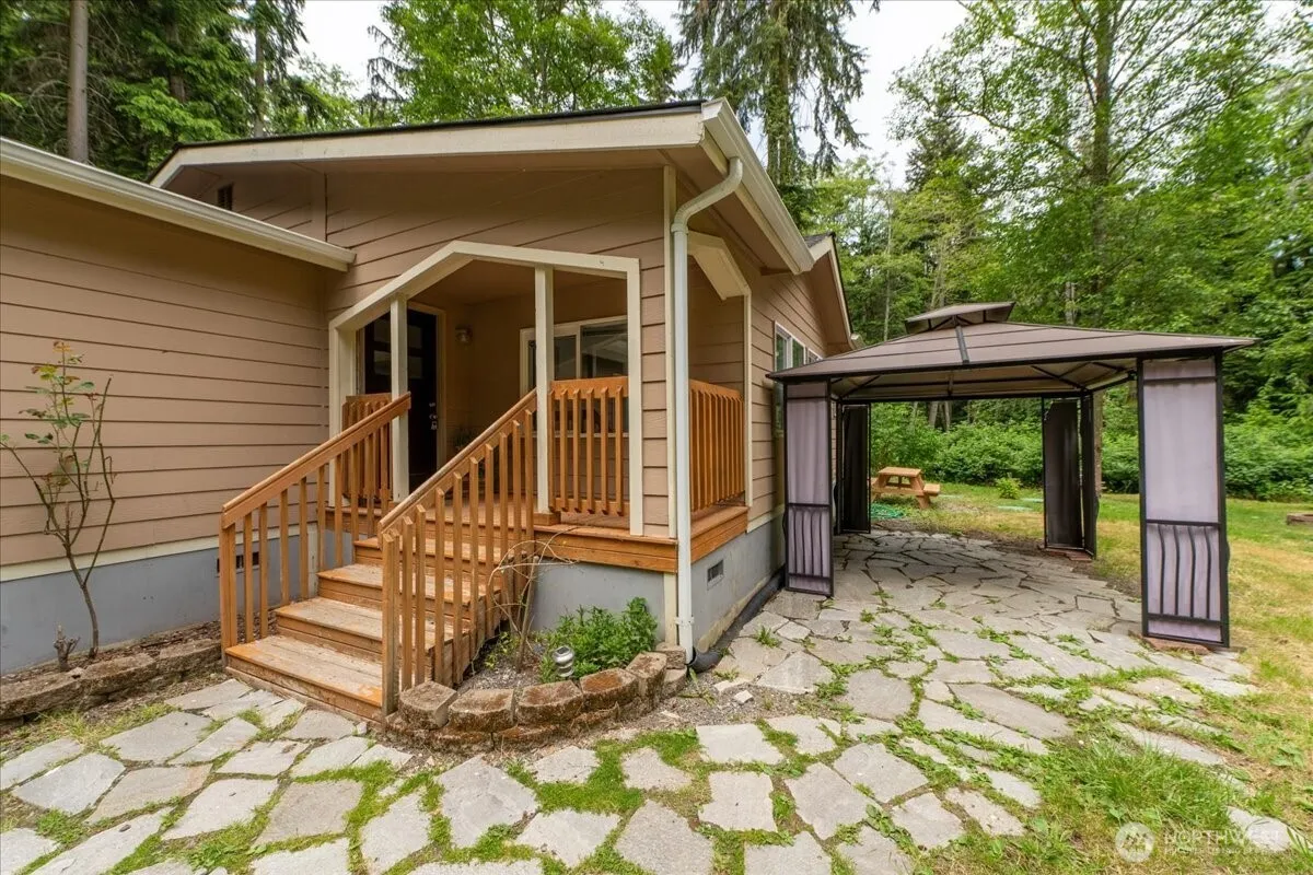Property photo for 2579 Green Acres Lane, Oak Harbor photo 3