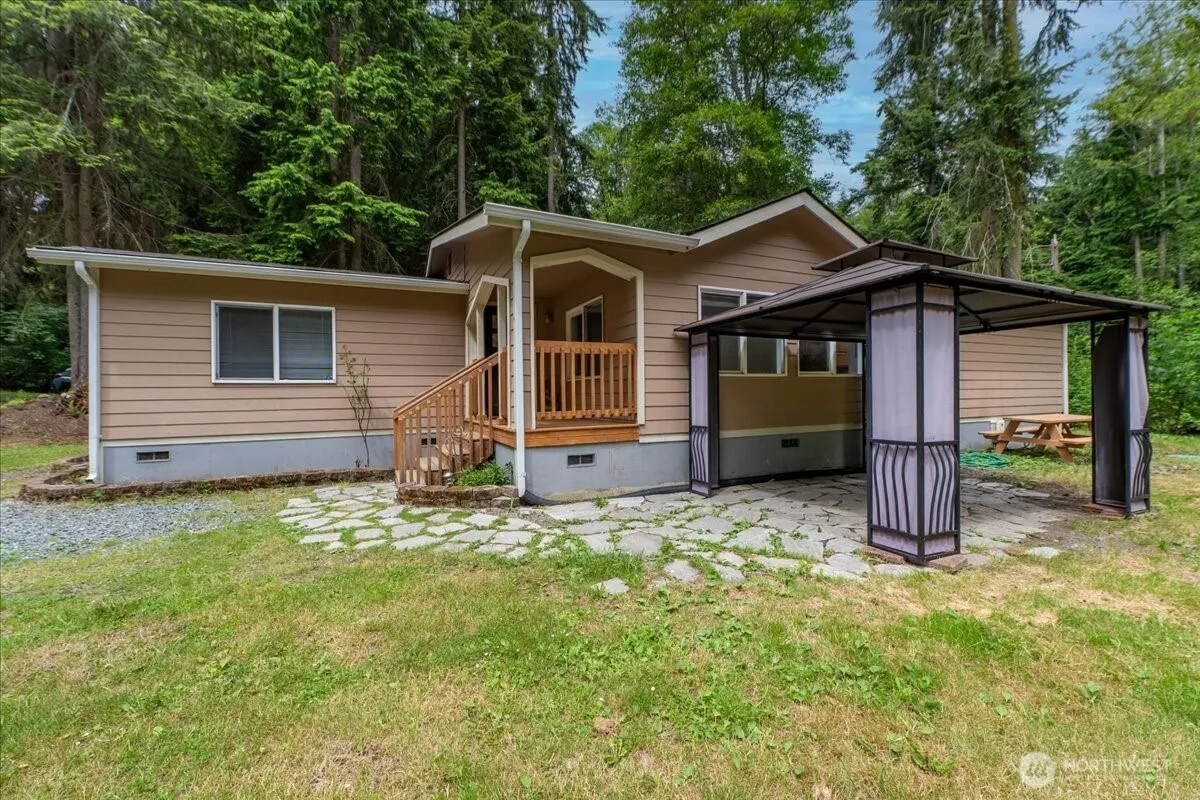Property photo for 2579 Green Acres Lane, Oak Harbor