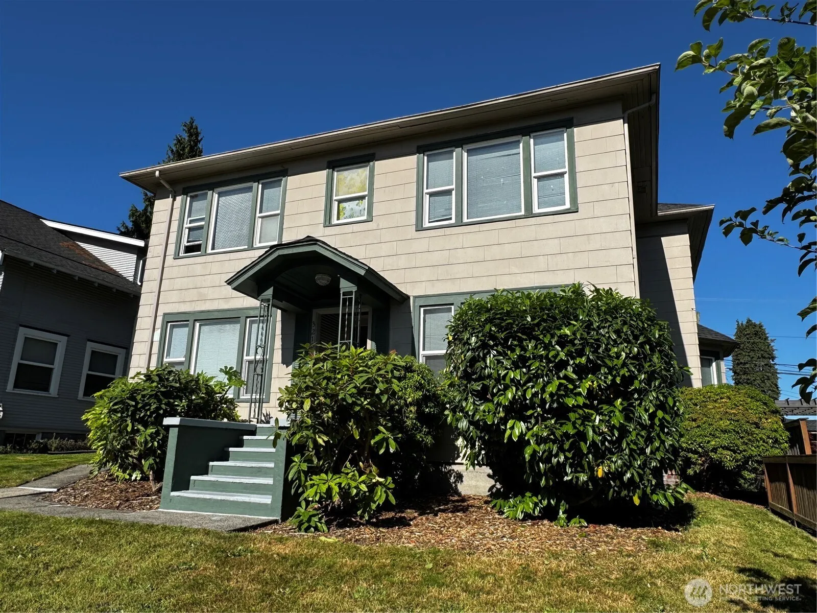 Property photo for 3210 Grand Avenue, Everett