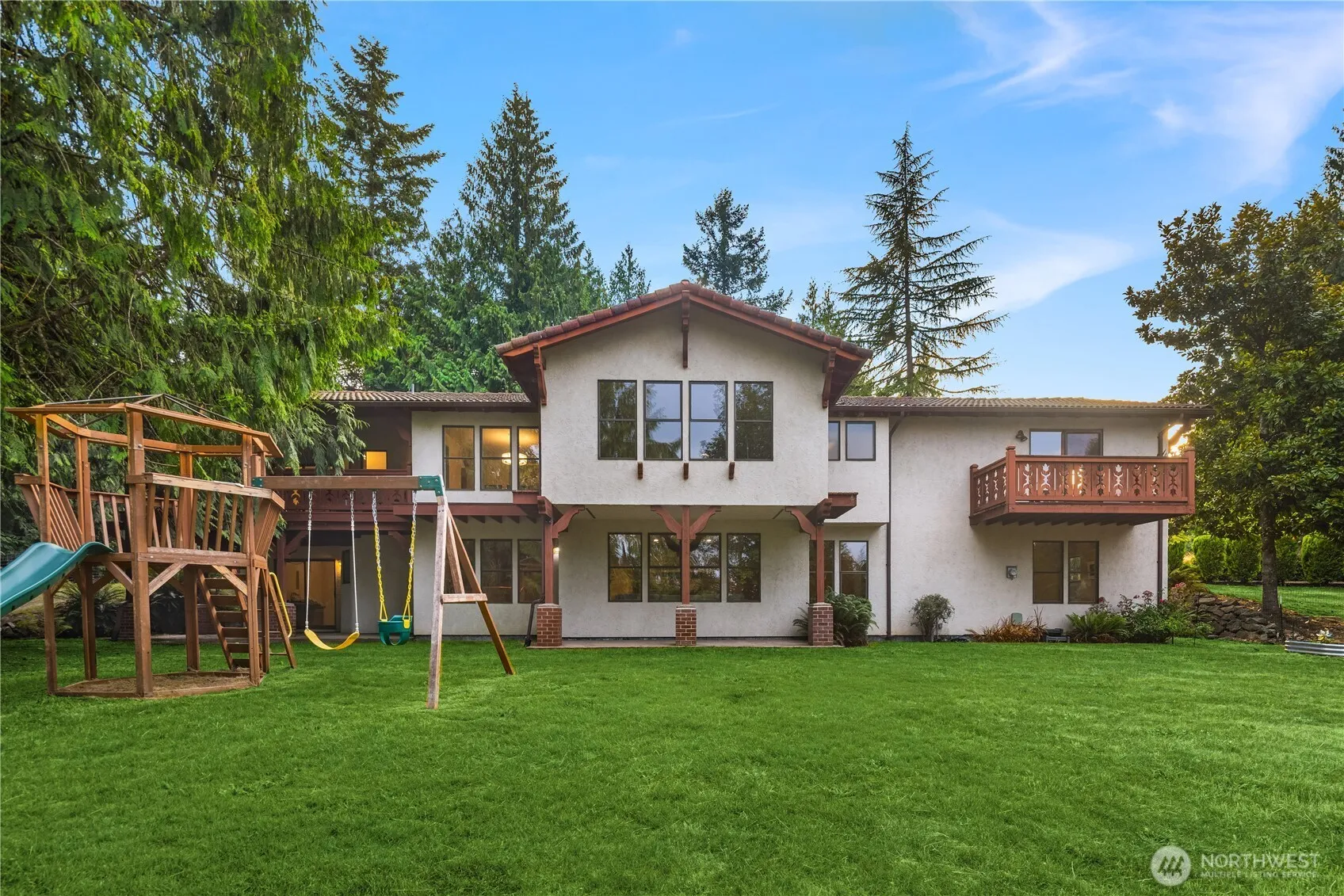 Property photo for 16409 Ne 43rd Ct, Redmond