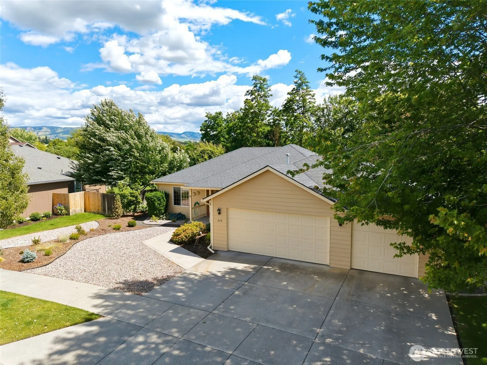 Property photo for 224 Austin Street, Walla Walla photo 2