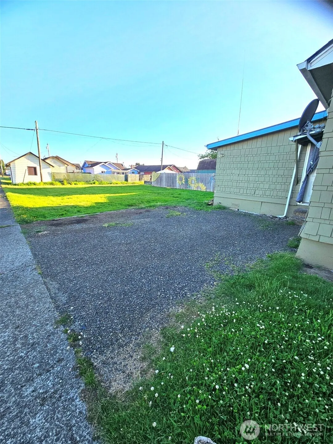 Property photo for 1401 Pacific Avenue, Aberdeen photo 3