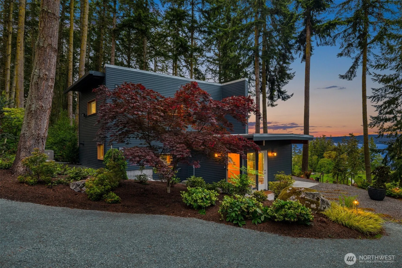 Property photo for 1035 Susan Street, Coupeville photo 3