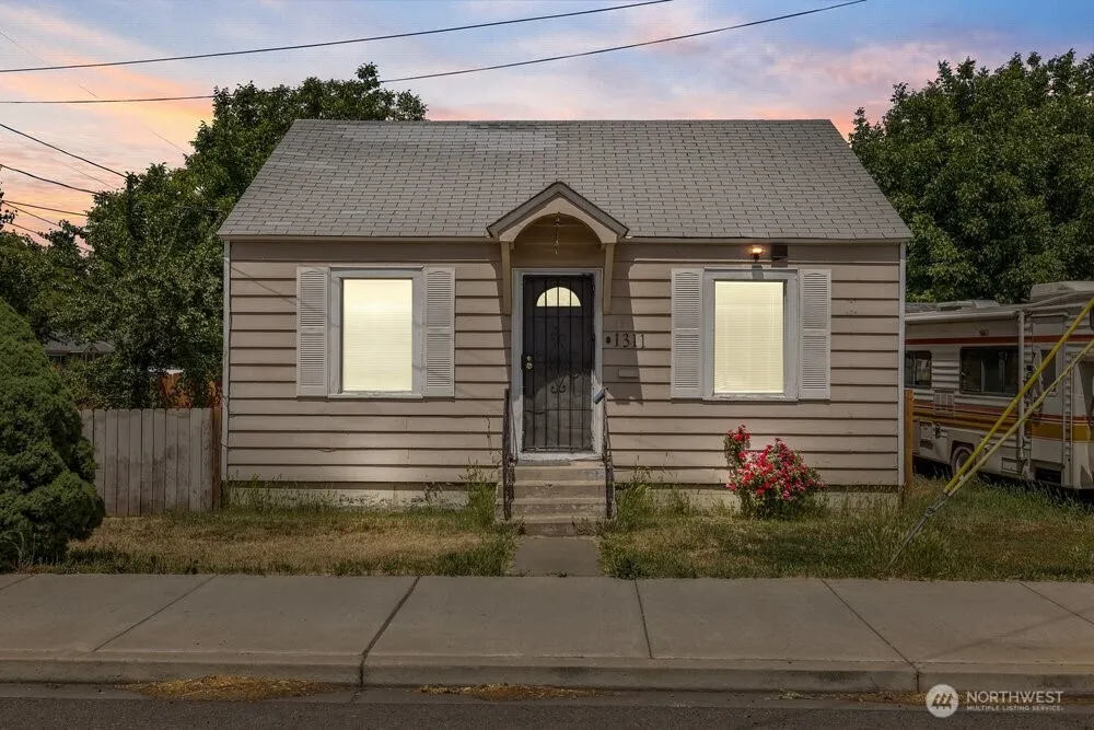 Property photo for 1311 W Mead Avenue, Yakima