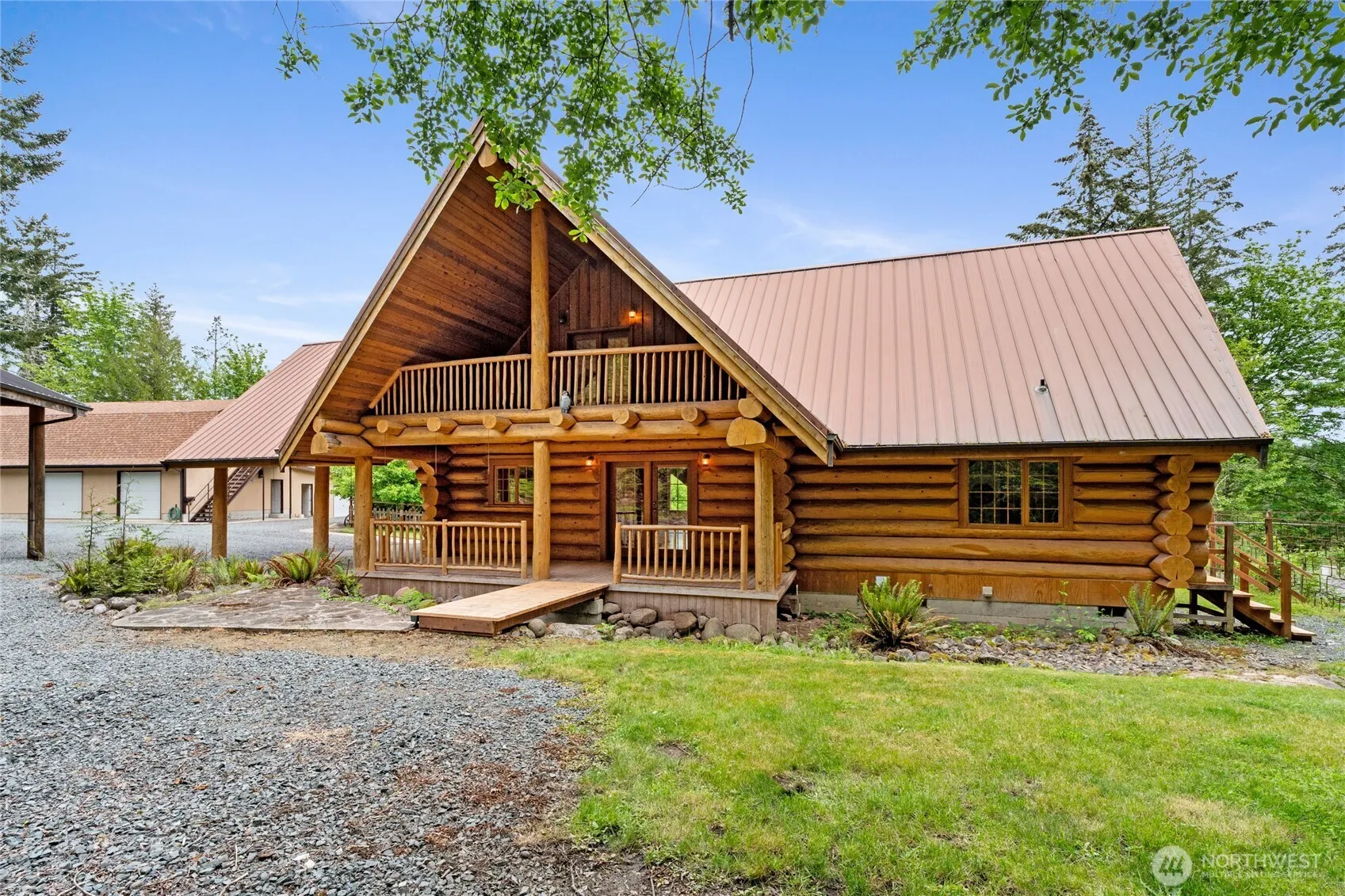 Property photo for 42323 22nd Avenue E, Eatonville
