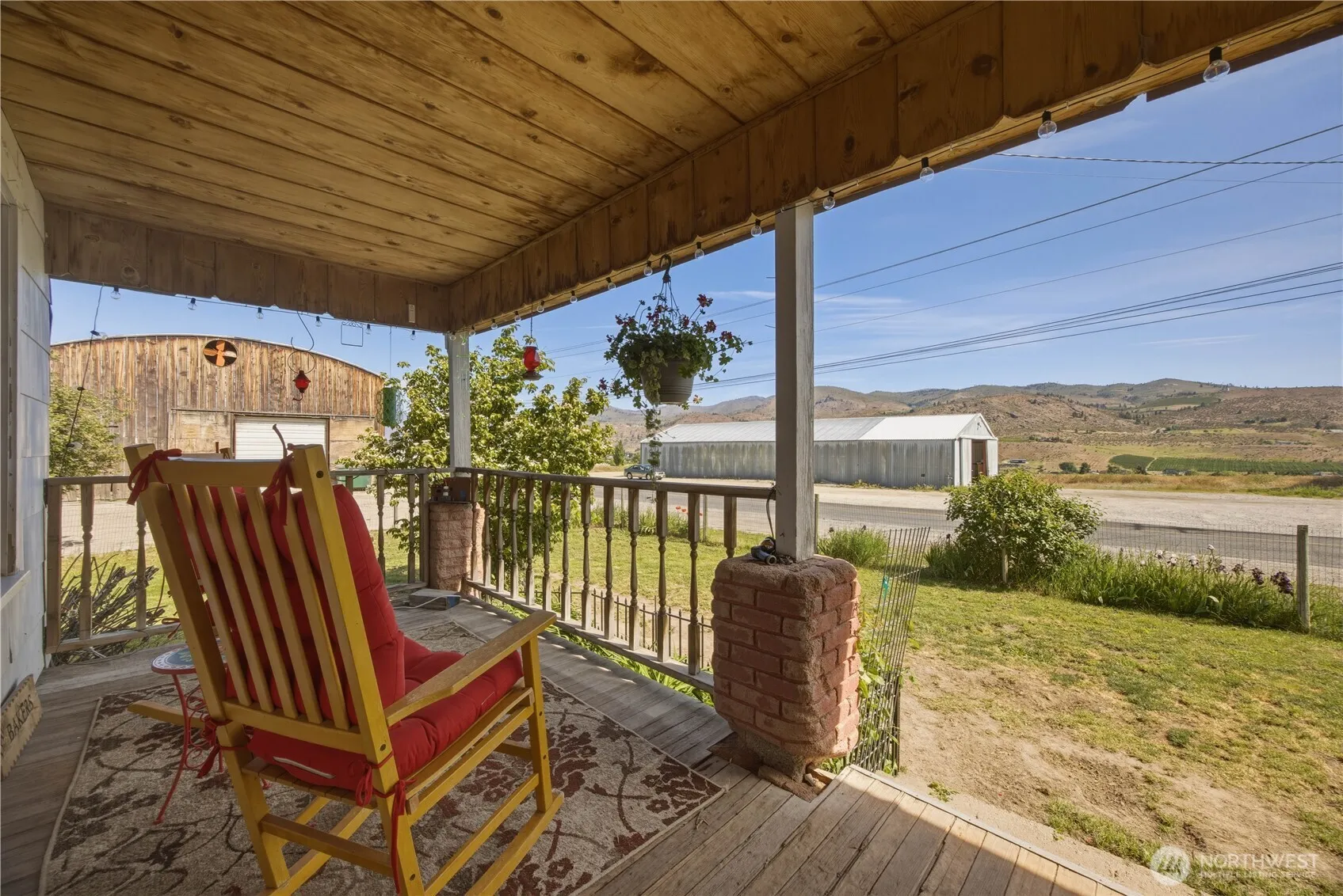 Property photo for 1281 Totem Pole Road, Manson photo 2