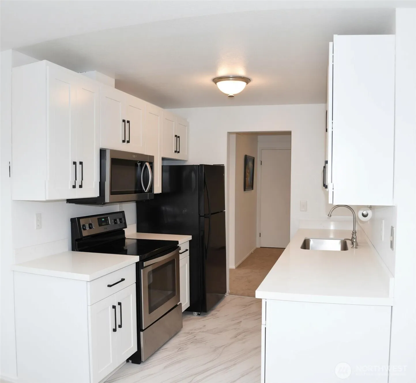 Property photo for 10110 Greenwood Avenue N #306, Seattle photo 3