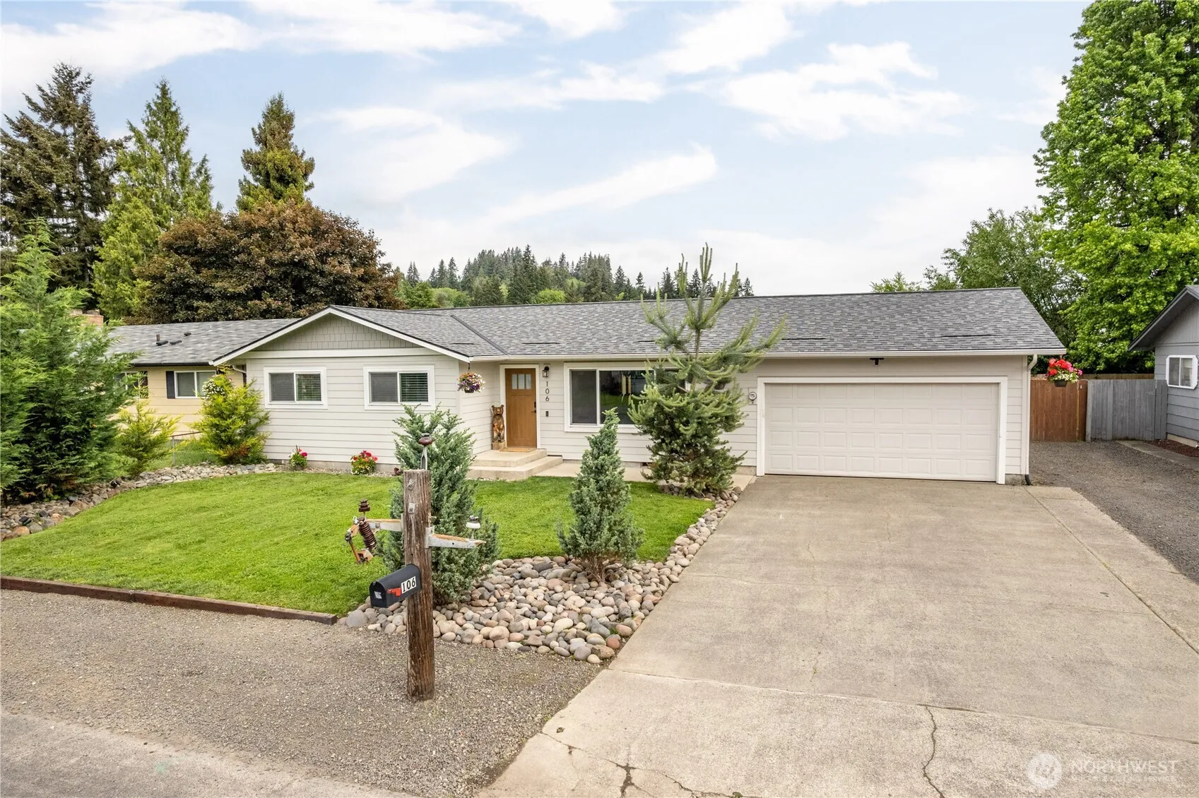 Property photo for 106 Monterey Drive, Kelso