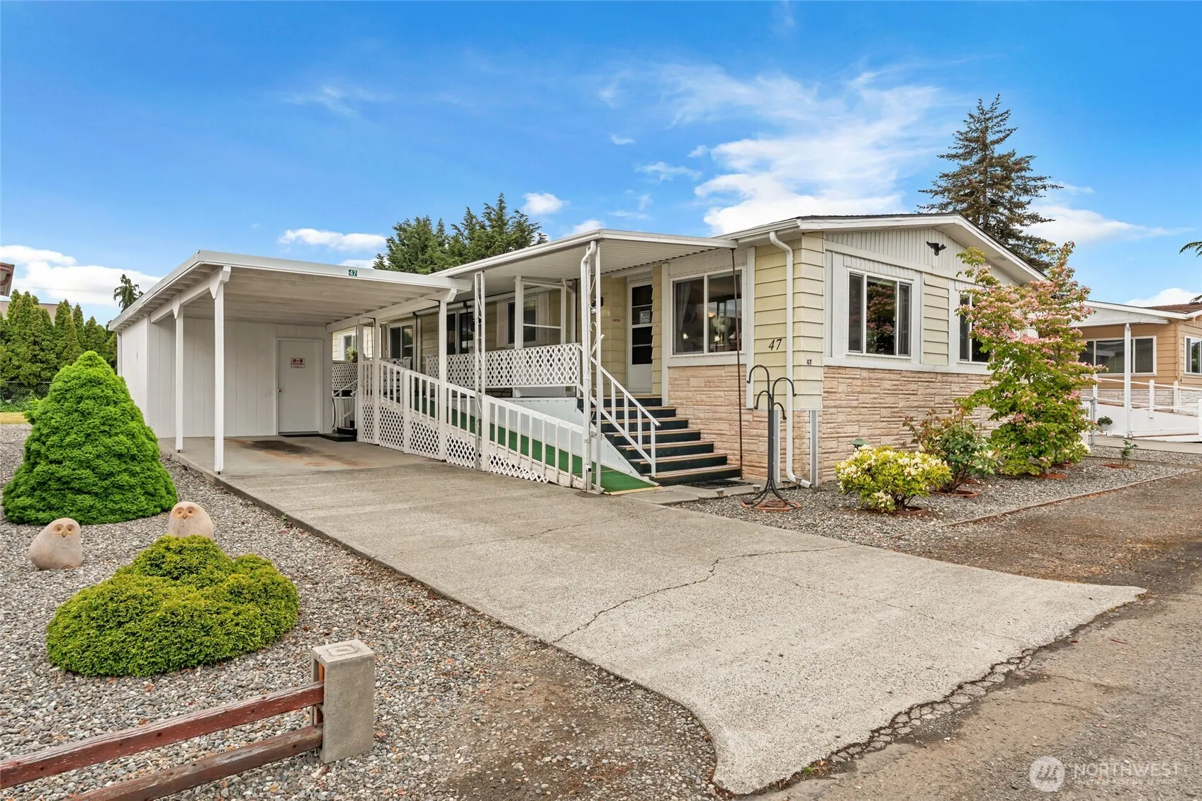 Property photo for 47 Juniper Mobile Estates, Sequim photo 2
