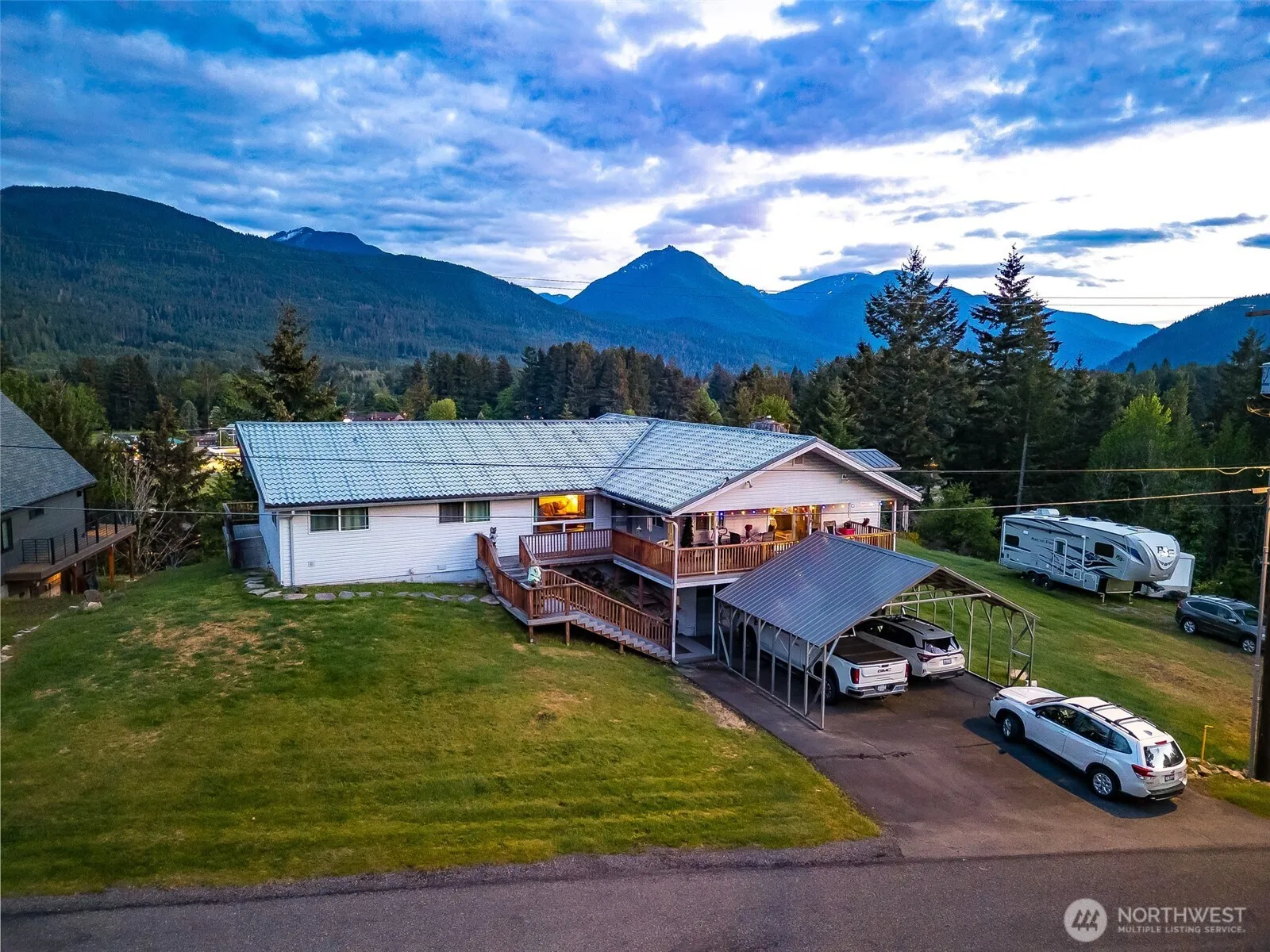 Property photo for 112 Alta Lane, Packwood