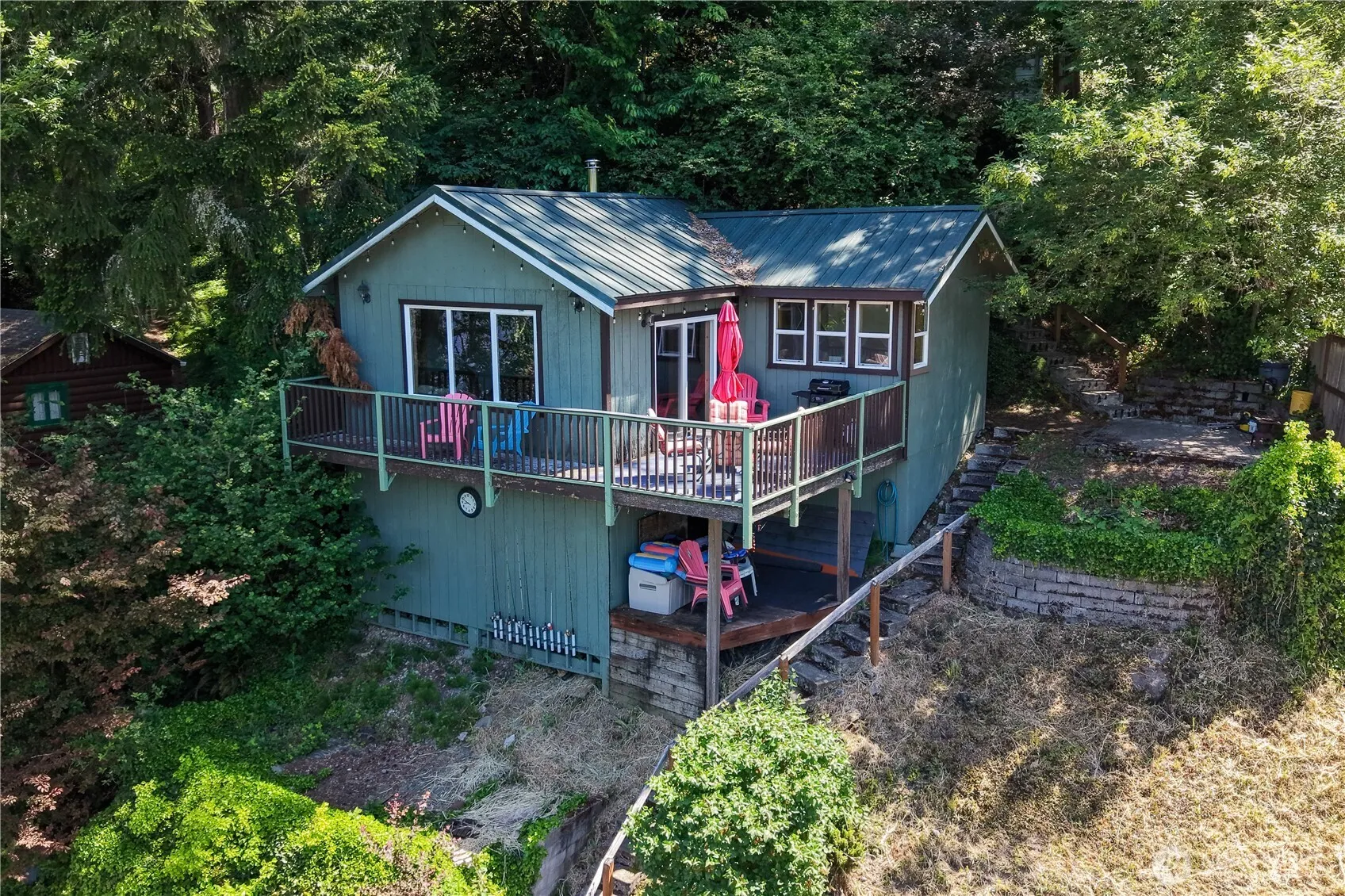 Property photo for 39420 Ski Park Road E, Eatonville