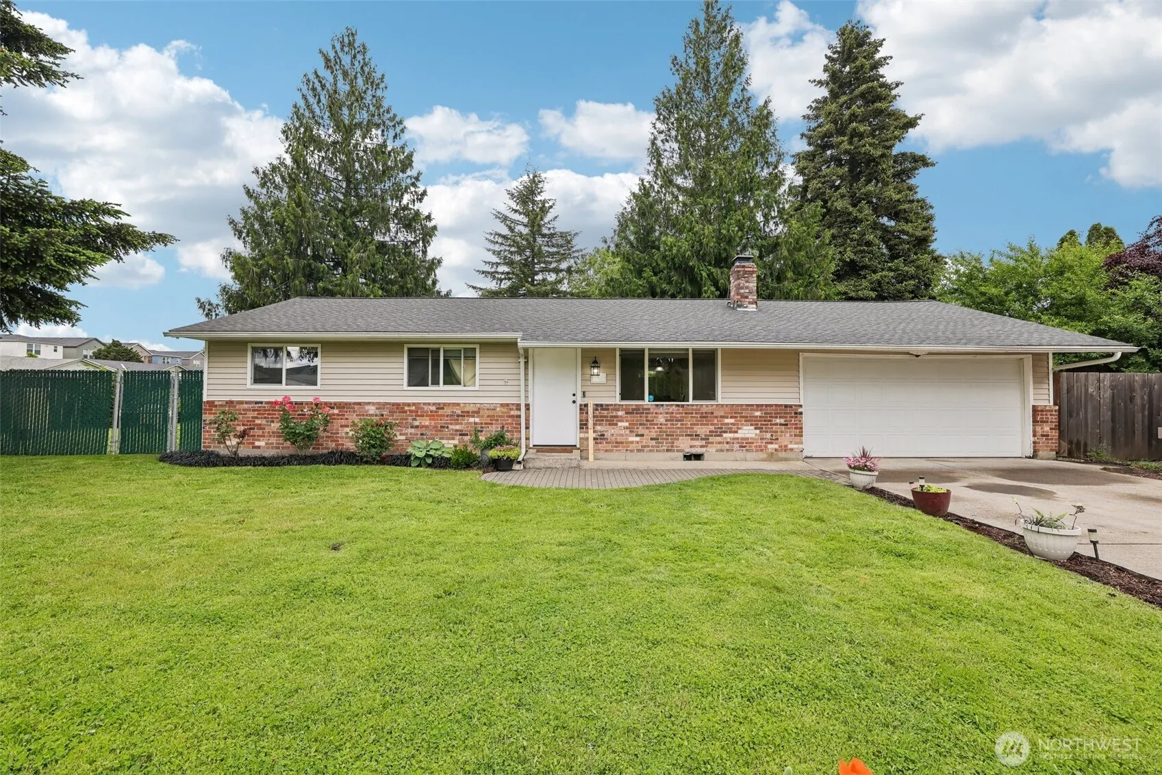 Property photo for 14002 Ne 65th Street, Vancouver