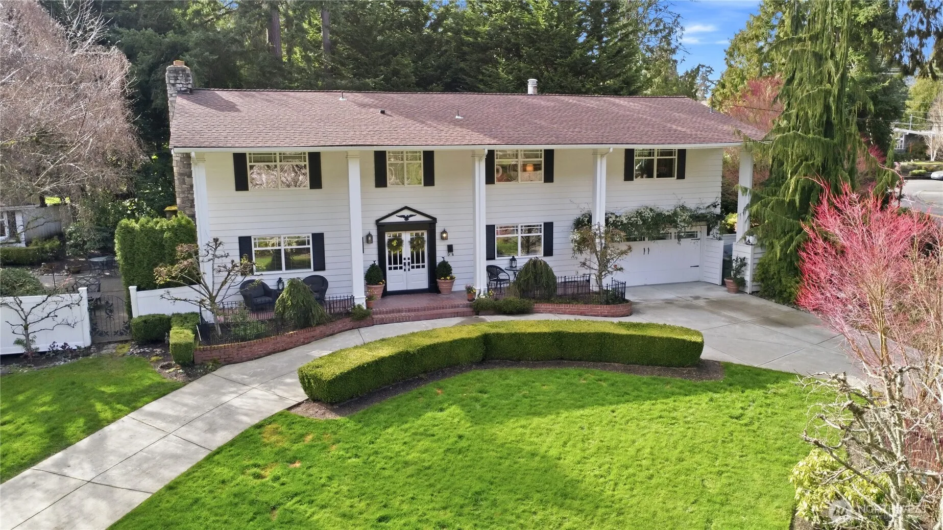 10506 Robin Hood Drive, Edmonds