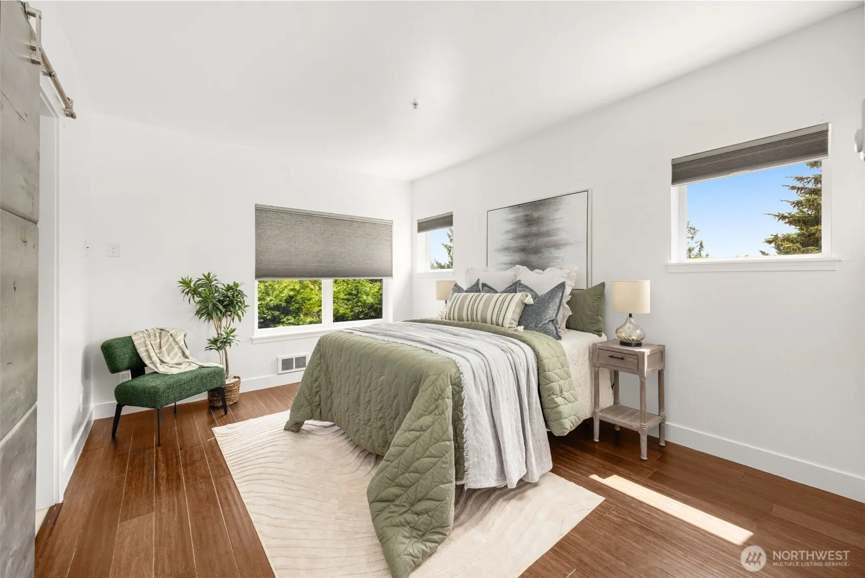 Property photo for 3221 Sw Avalon Wy Unit #105 Sw #105, Seattle photo 5