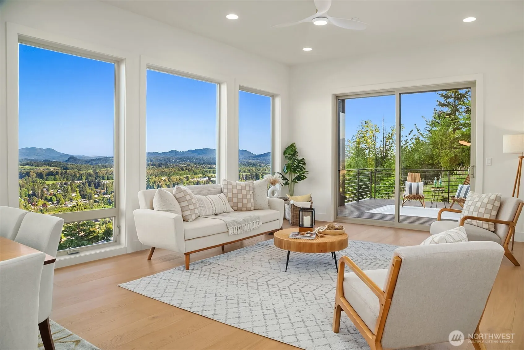 Property photo for 1030 Tinas Coma Drive, Burlington photo 4