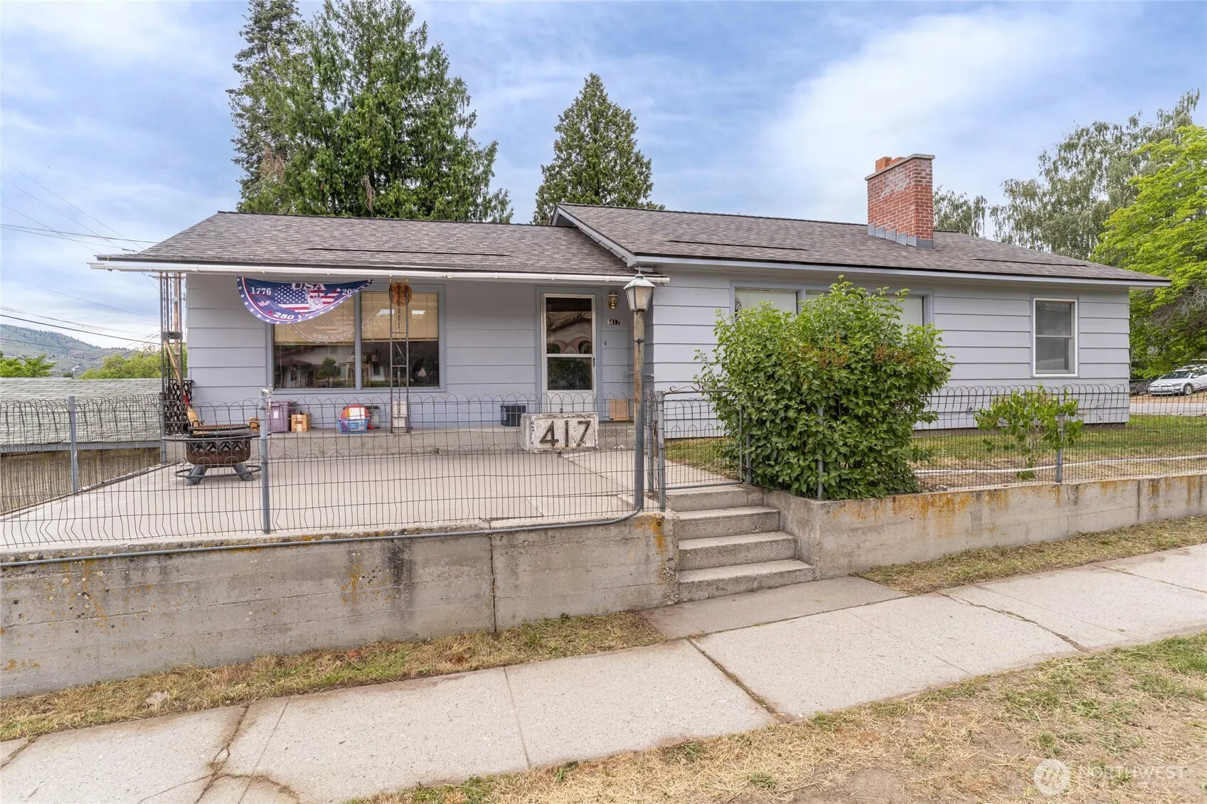 Property photo for 417 N Sanders Street, Chelan photo 3