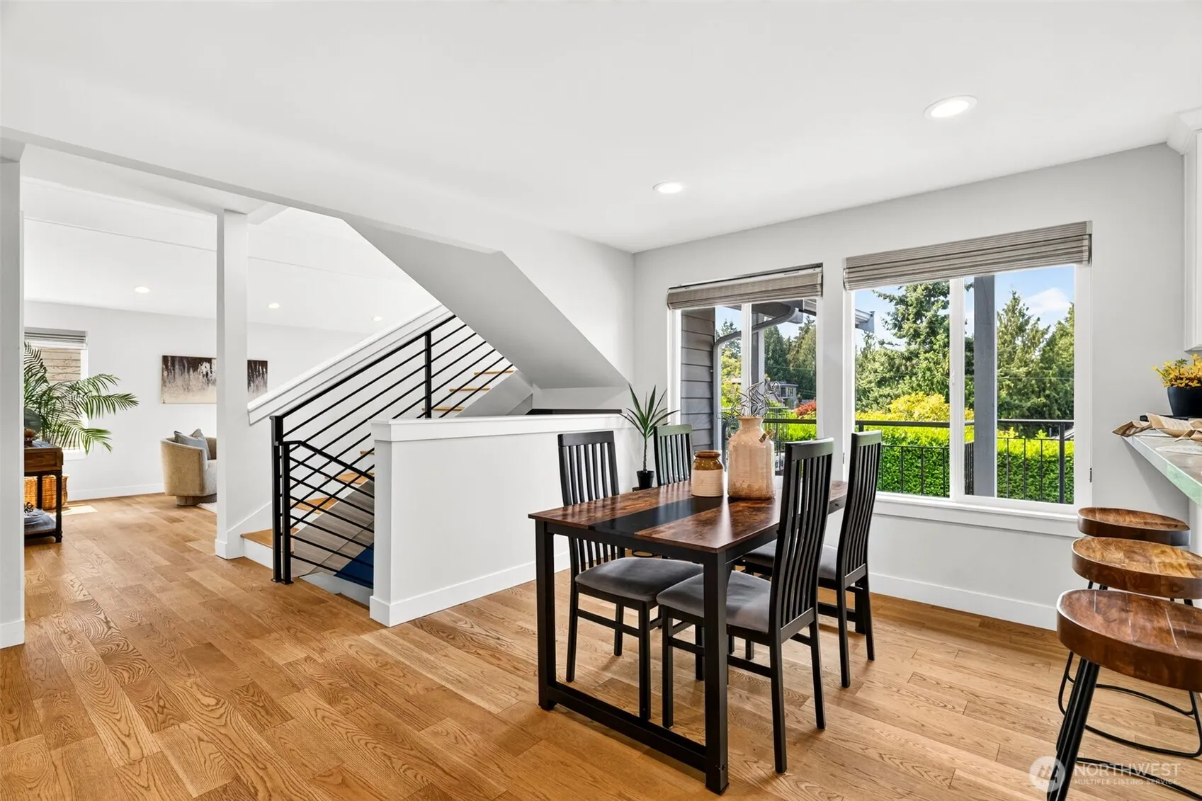 Property photo for 9226 25th Avenue Nw, Seattle photo 4