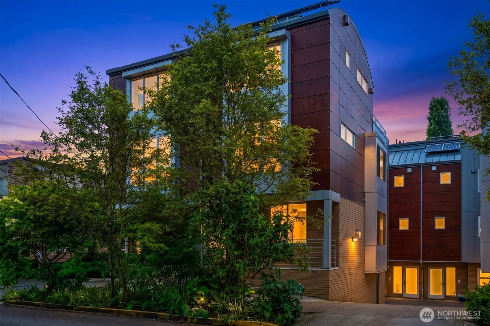 Property photo for 307 14th Avenue E #b, Seattle