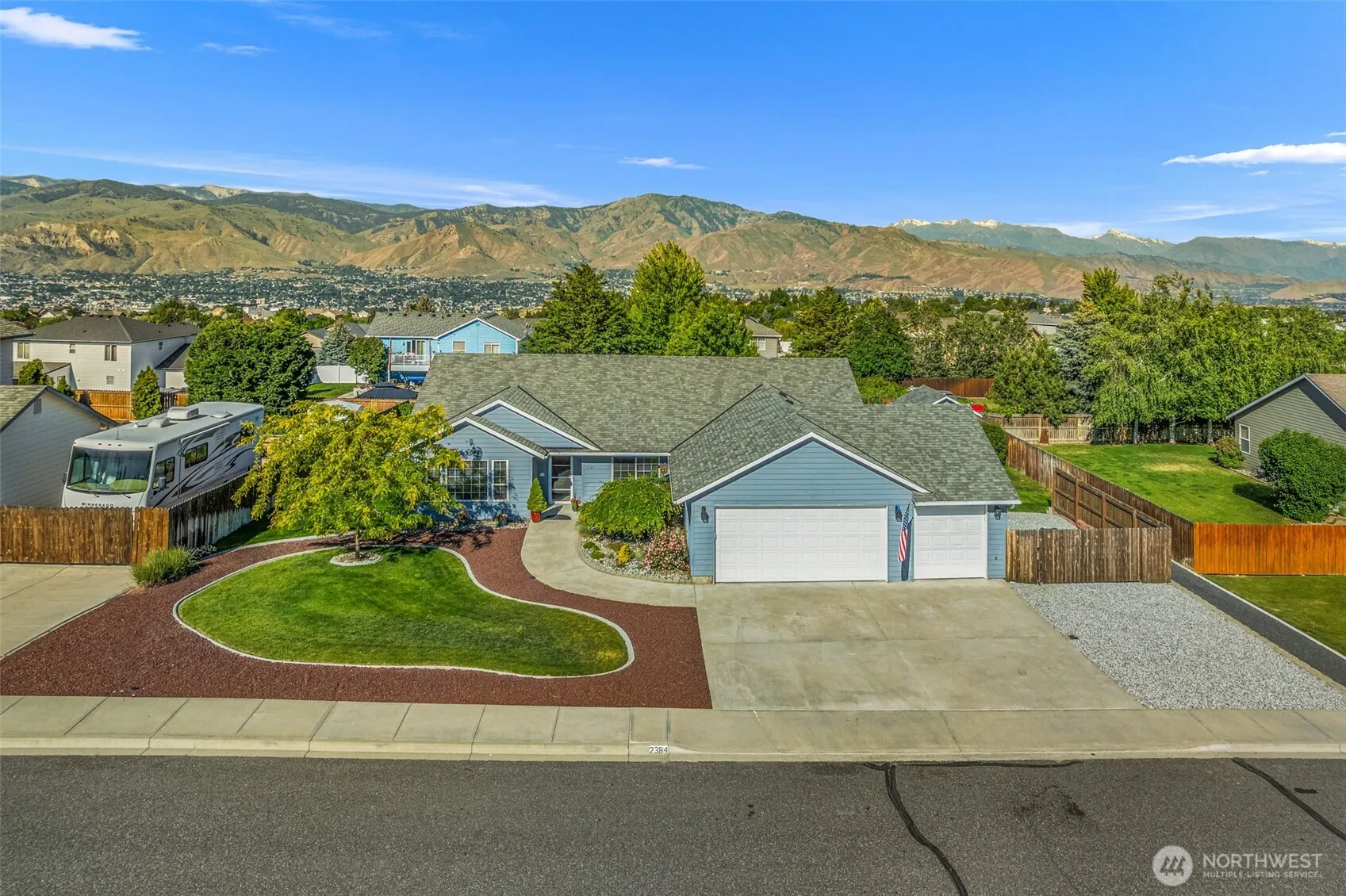 Property photo for 2384 Prairie Drive, East Wenatchee