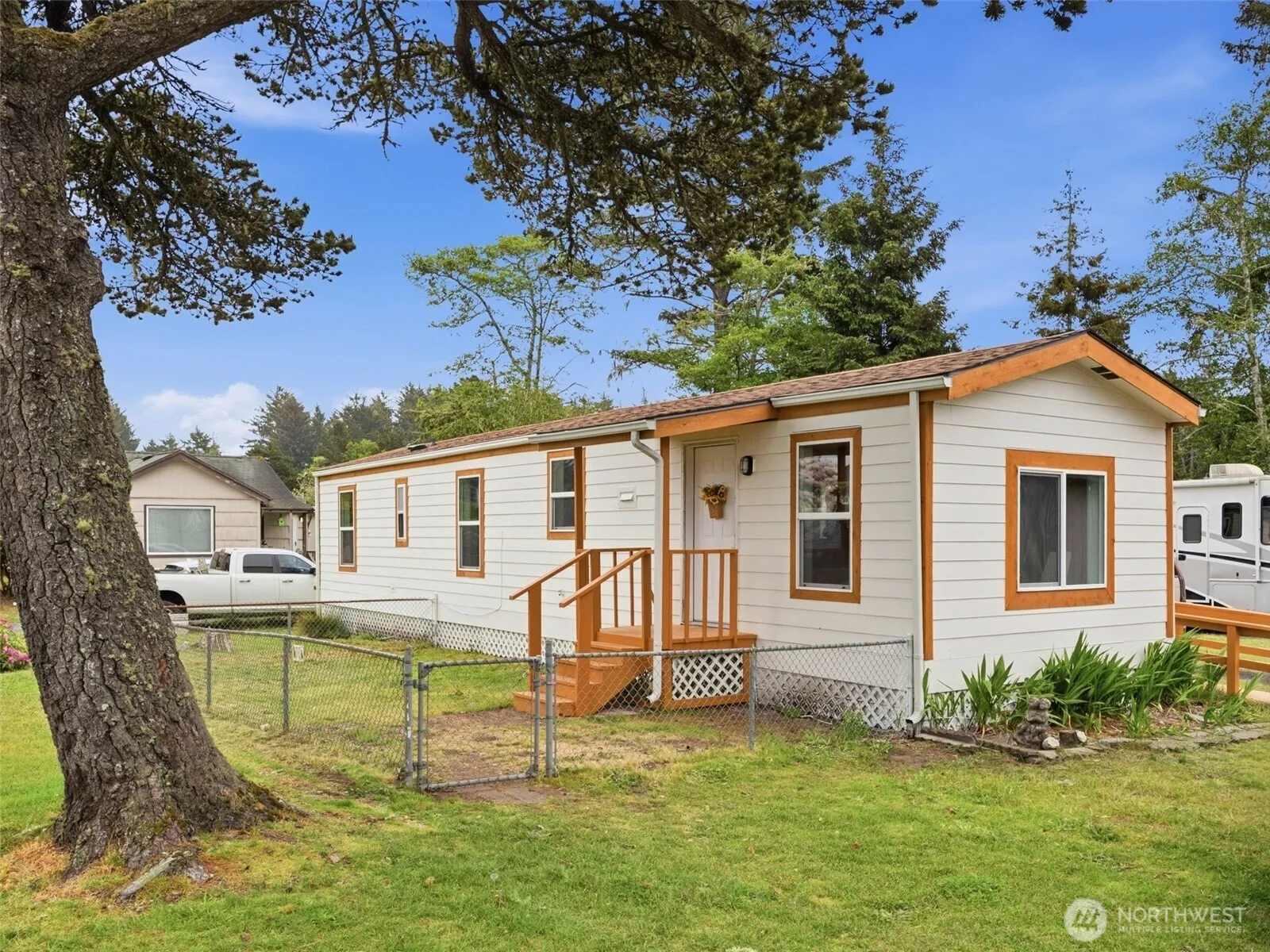 Property photo for 22212 Pacific Way #11, Ocean Park