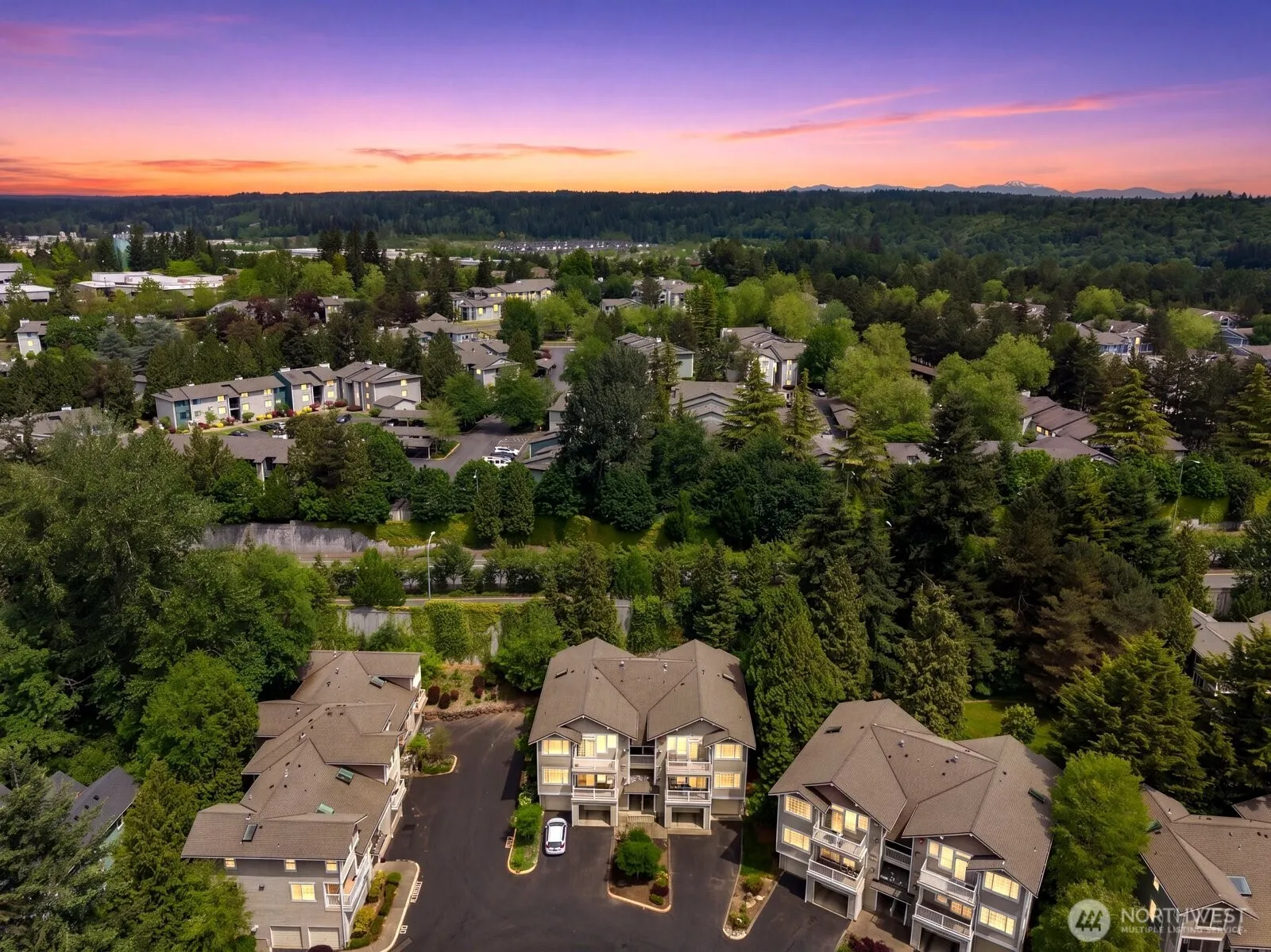 Property photo for 18550 Ne 57th Street #c18550, Redmond photo 4