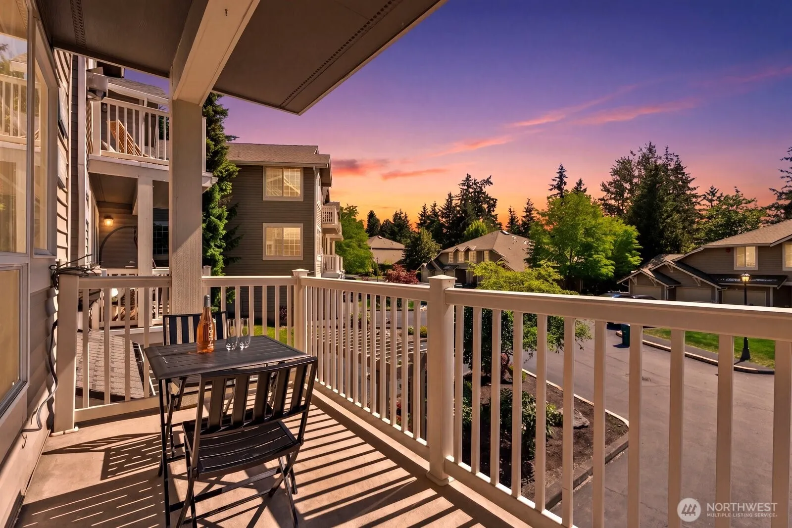 Property photo for 18550 Ne 57th Street #c18550, Redmond photo 2