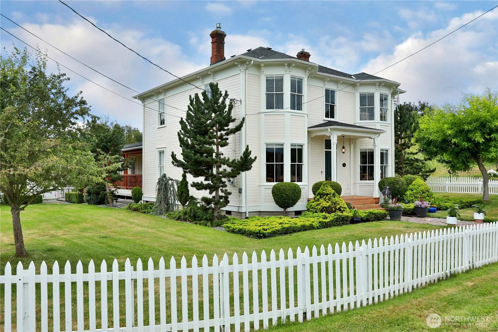 Property photo for 501 Ne 9th Street, Coupeville