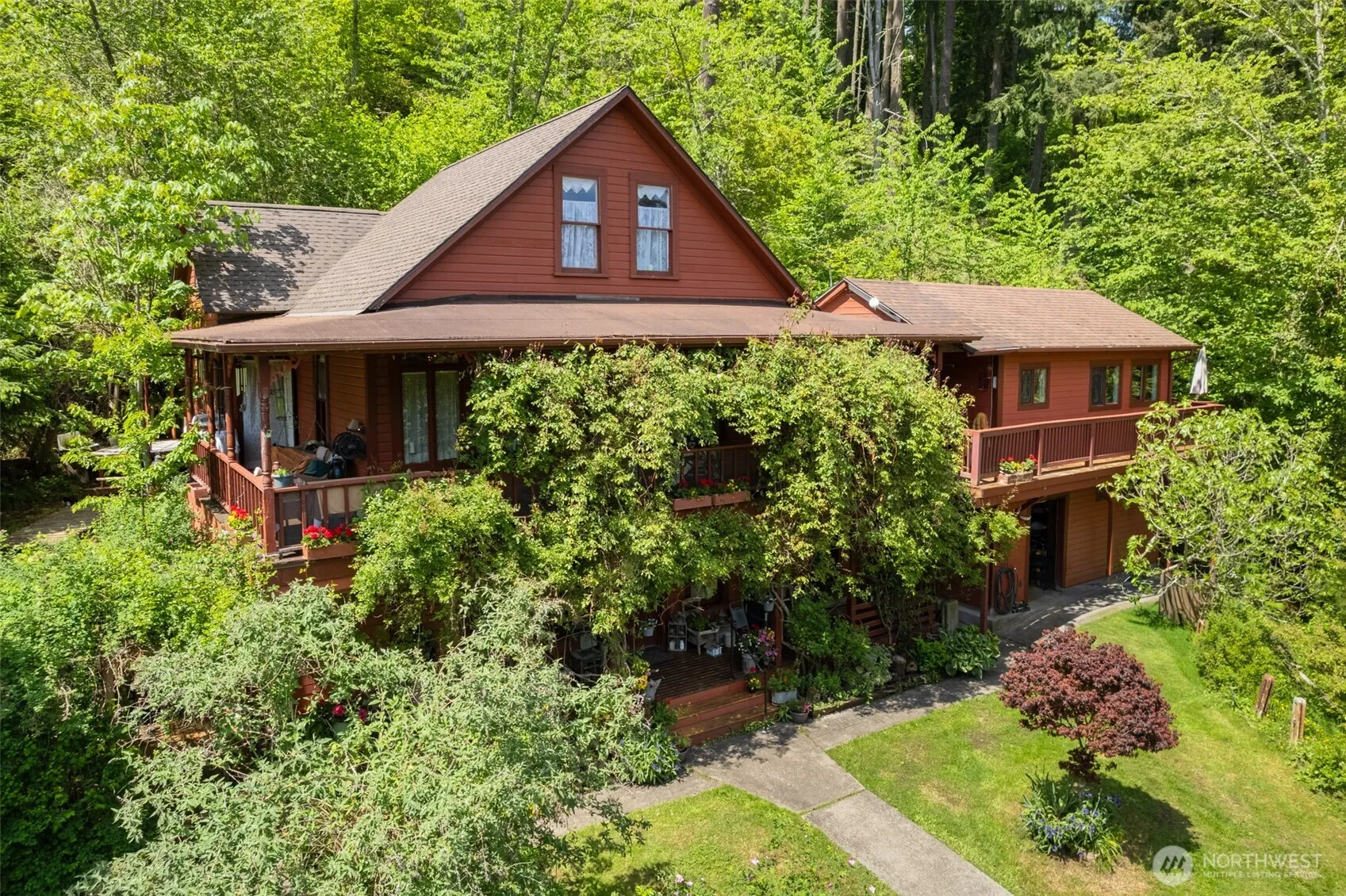 Property photo for 100 Alder St, Wilkeson