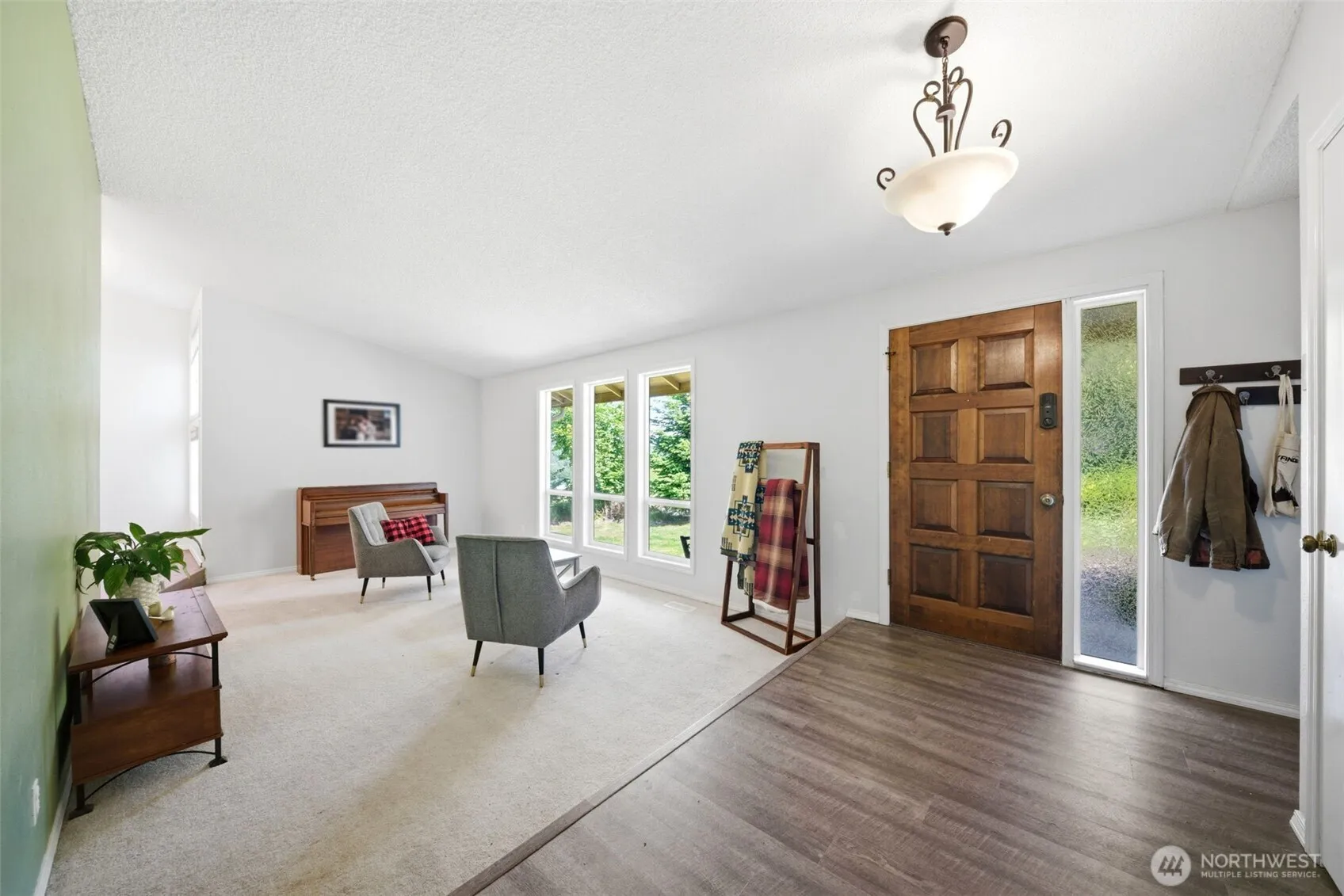Property photo for 2213 Ne Parkview Drive, Vancouver photo 3