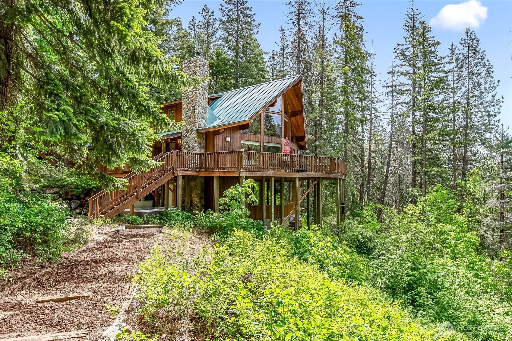 Property photo for 16761 Lakeview Drive, Leavenworth