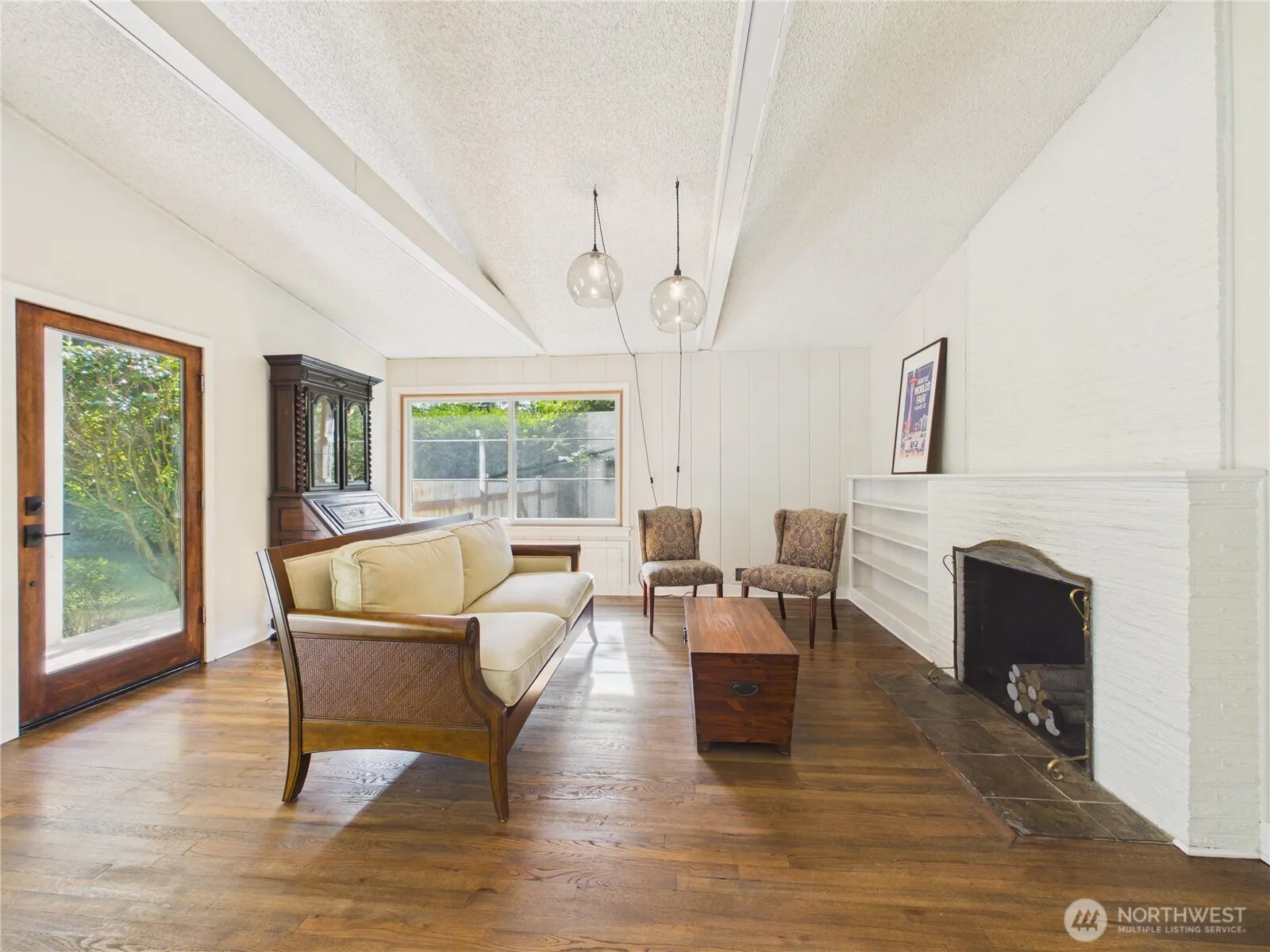 Property photo for 6351 Lake Avenue Sw, Lakewood photo 4
