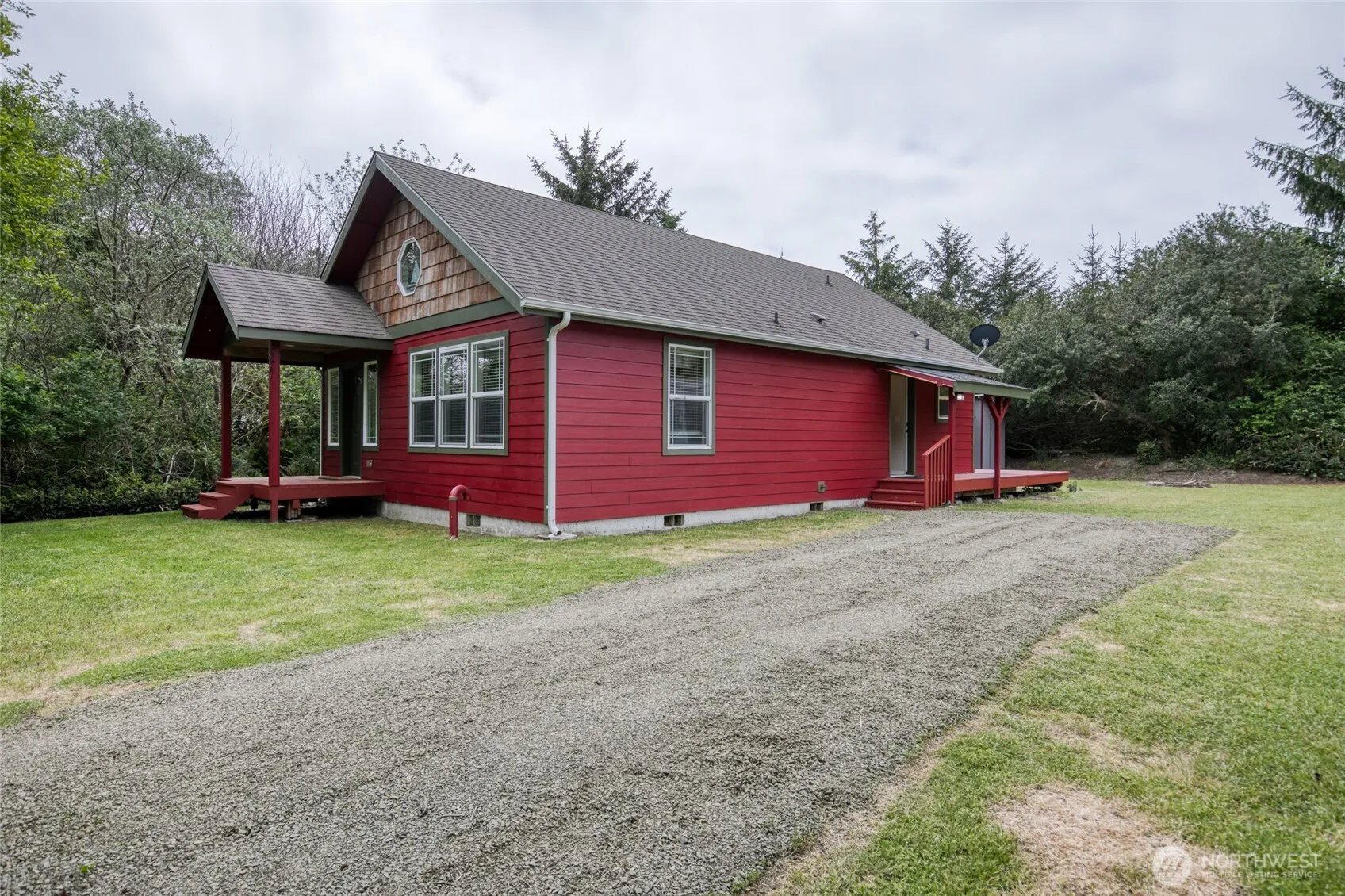 Property photo for 899 Wawona Avenue Sw, Ocean Shores photo 3