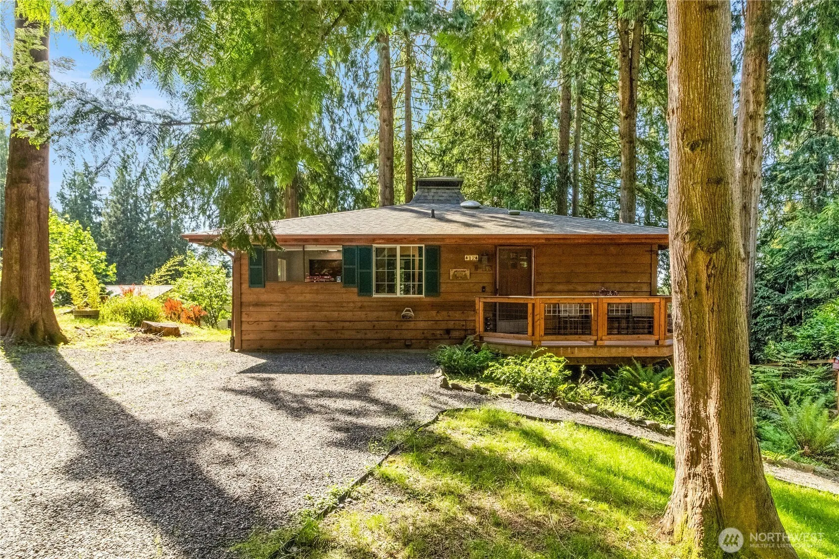 Property photo for 12 Swallow Circle, Bellingham photo 2