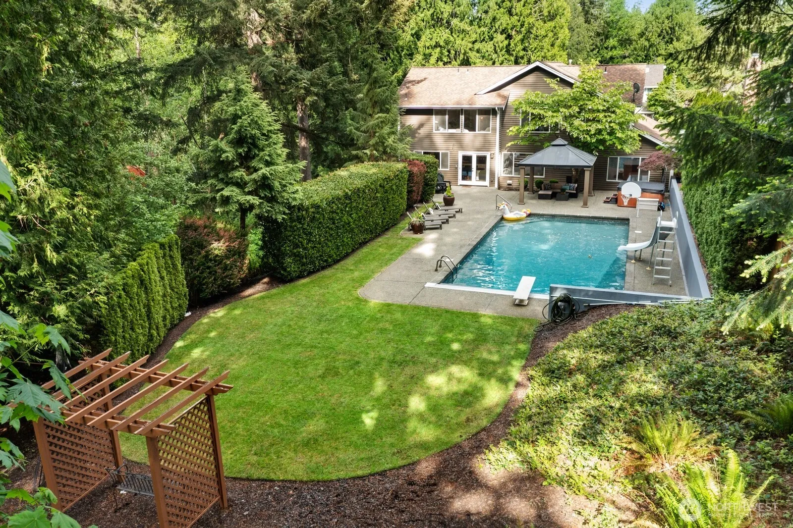 Property photo for 3005 235th Avenue Se, Sammamish photo 2
