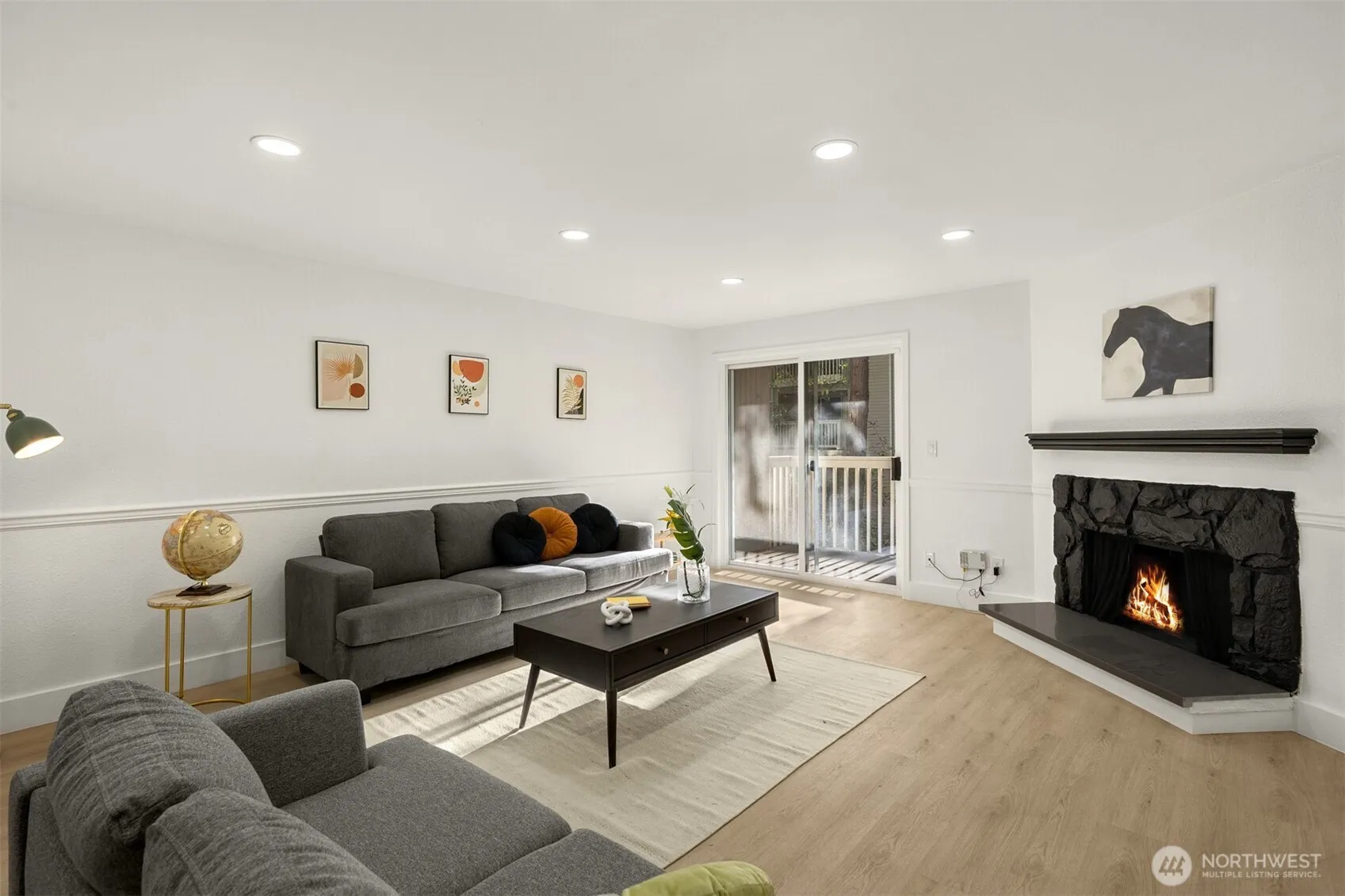 Property photo for 14527 Ne 40th Street #g104, Bellevue photo 4