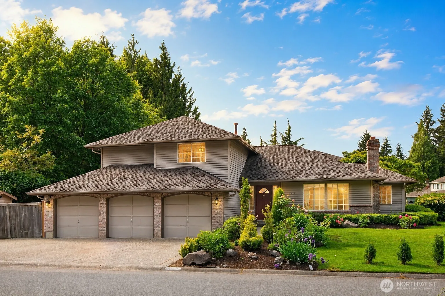 Property photo for 11828 43rd Drive Se, Everett