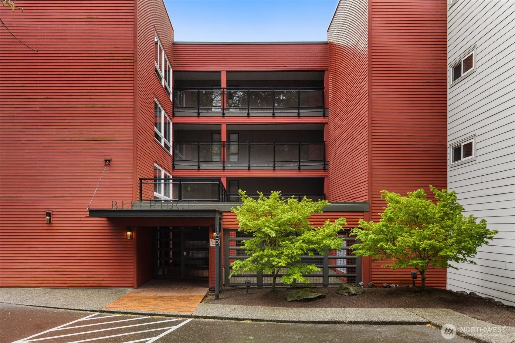 Property photo for 145 105th Avenue Se #25, Bellevue photo 2