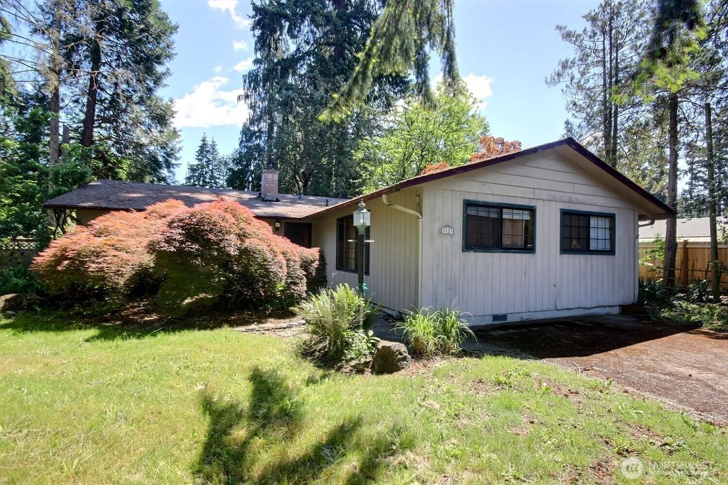1121 Military Road E, Tacoma